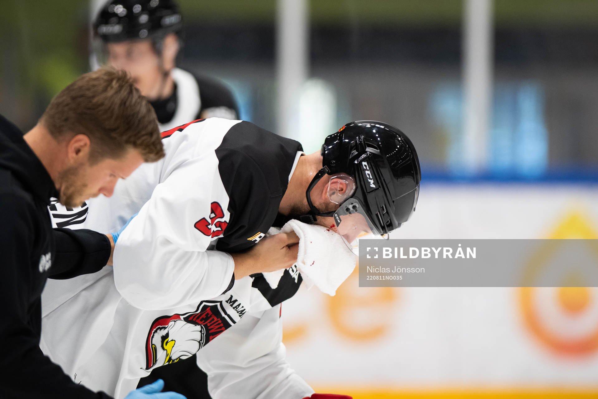 Malmö Redhawks Kristian Vesalainen med skada