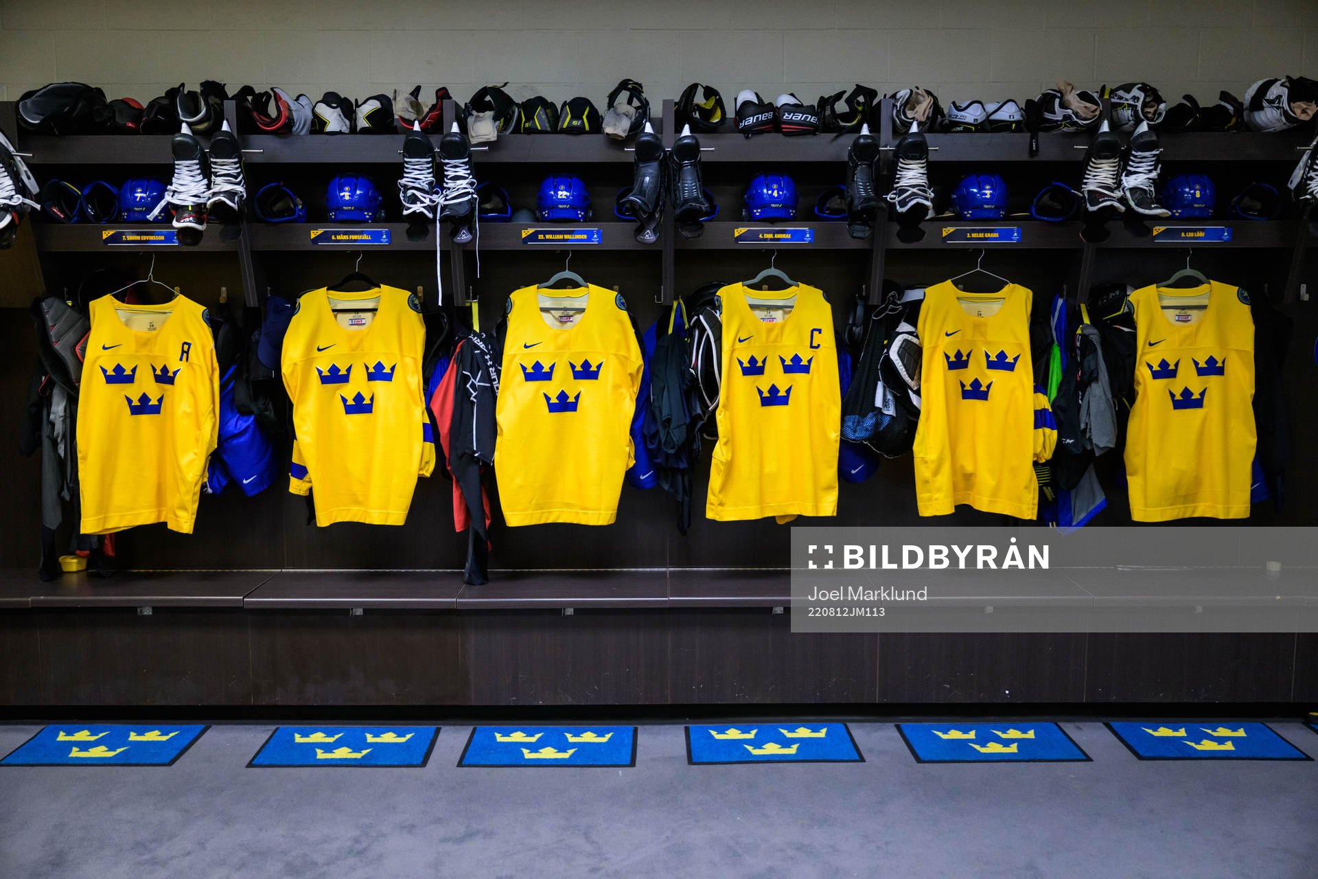 Jerseys of Simon Edvinsson, Måns Forsfjäll, William