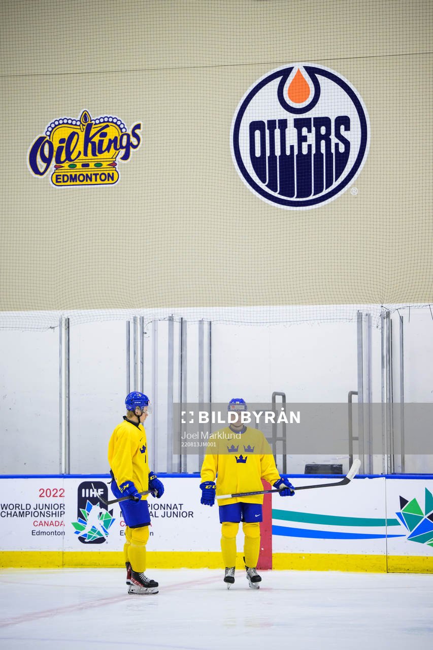 Albert Sjöberg and Oskar Magnusson of Sweden at a practice