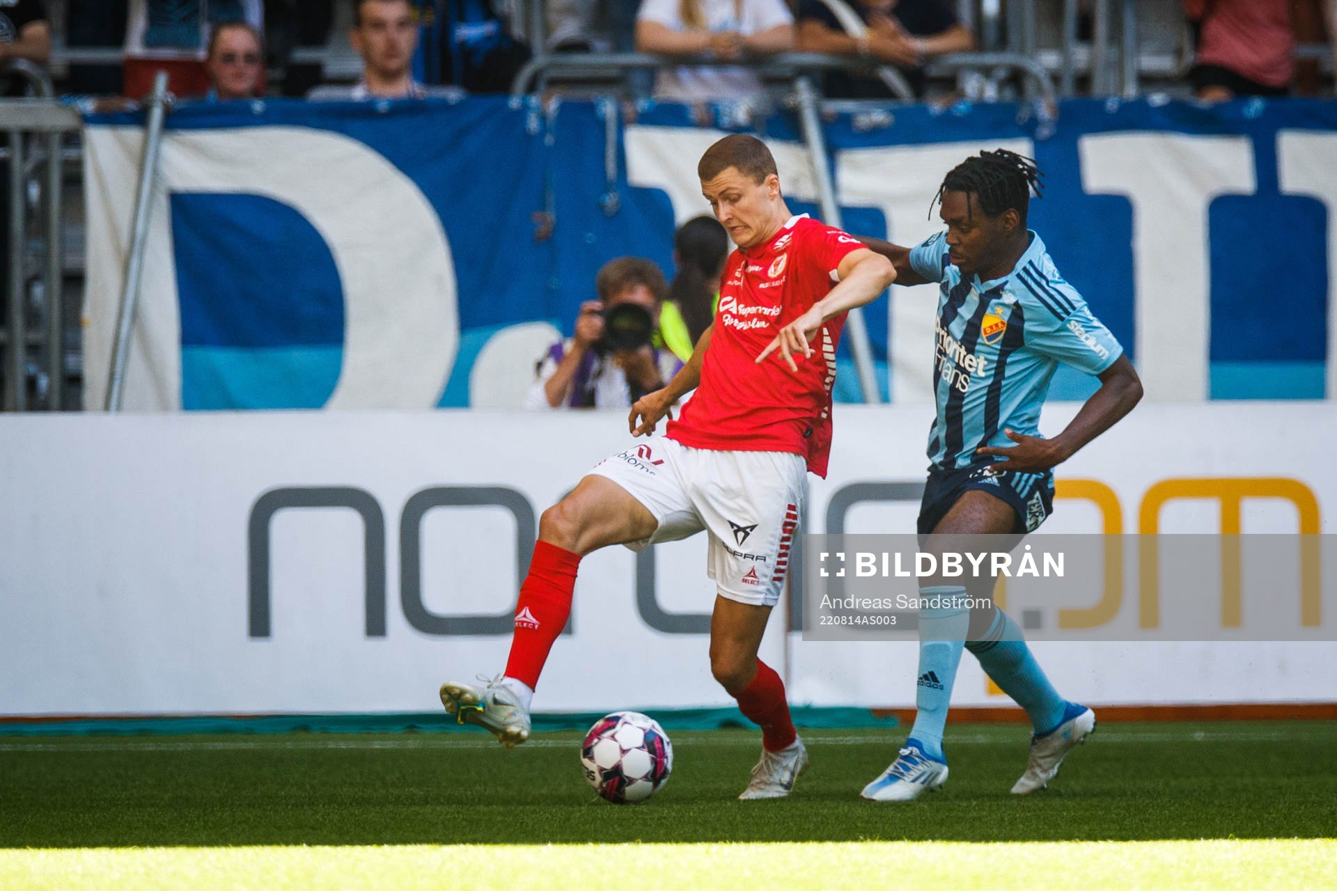 Djurgårdens Joel Asoro och Kalmars Davíd Kristján