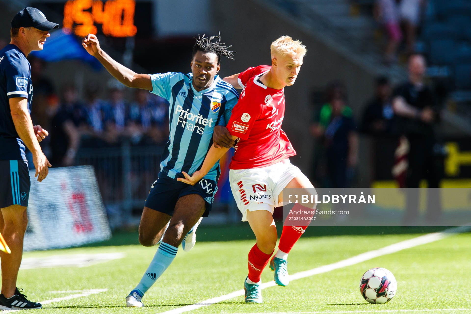 Djurgårdens Joel Asoro och Kalmars Carl Gustafsson