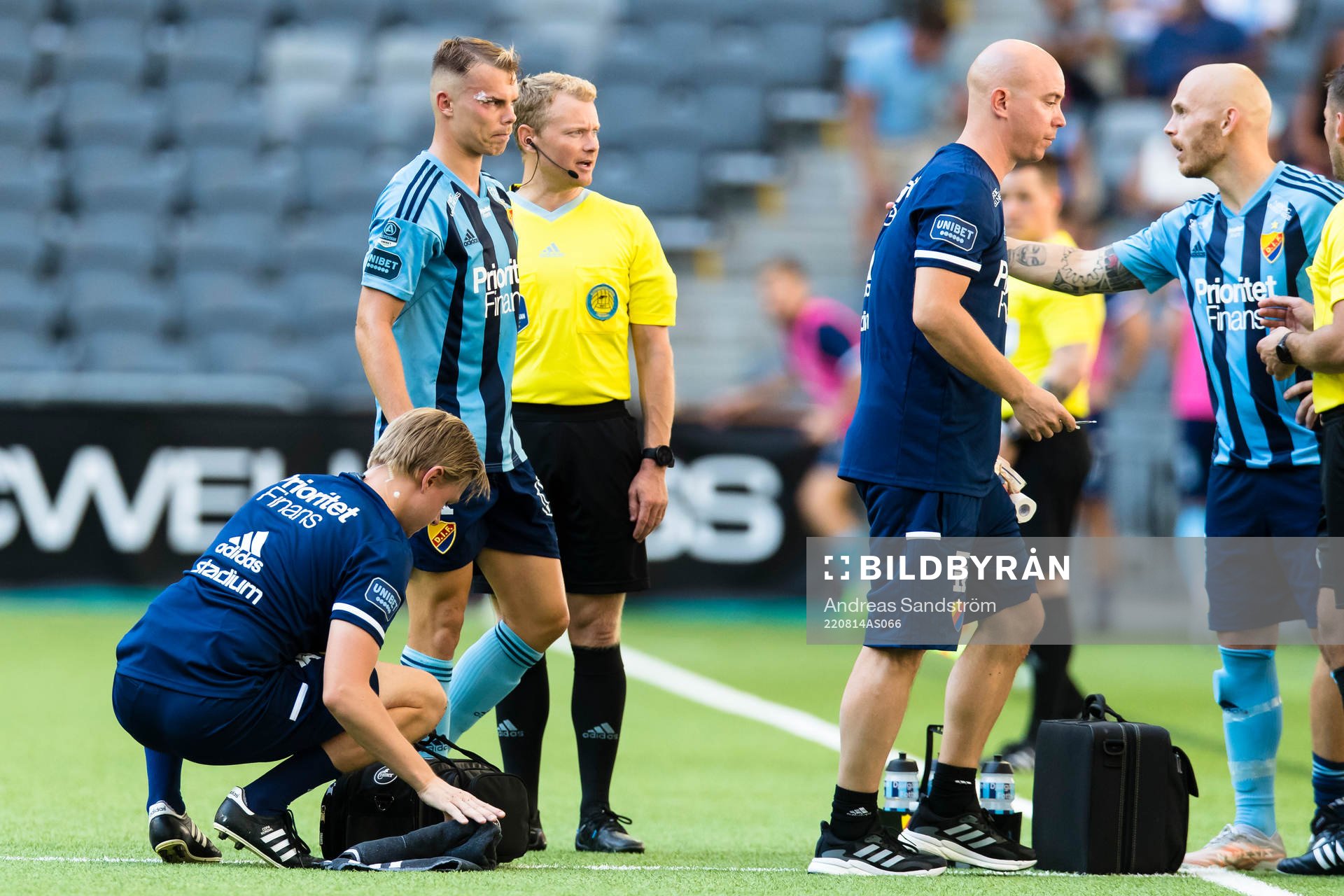 Djurgårdens Elias Andersson har fått behandling