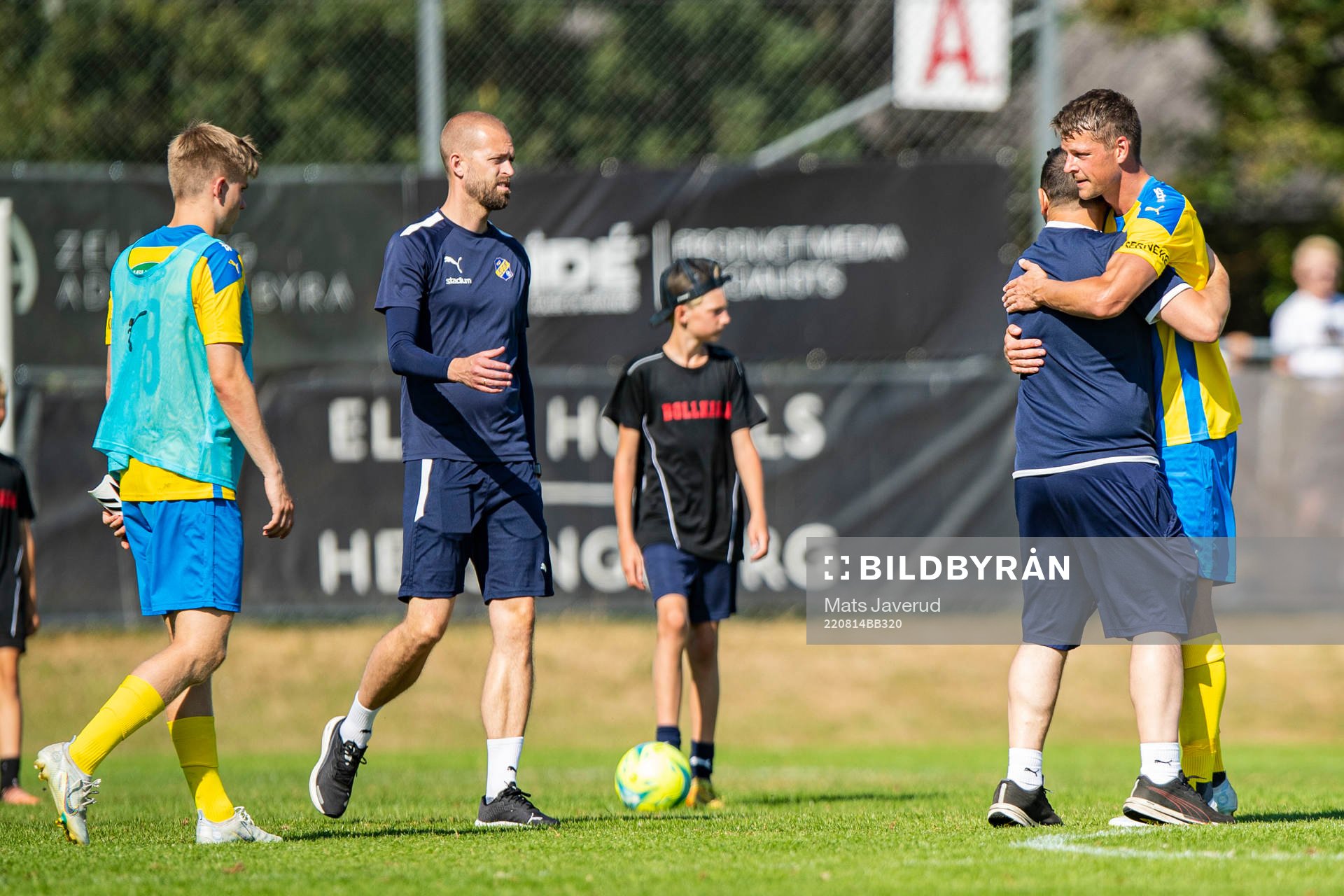 Eskilsminnes spelare jublar