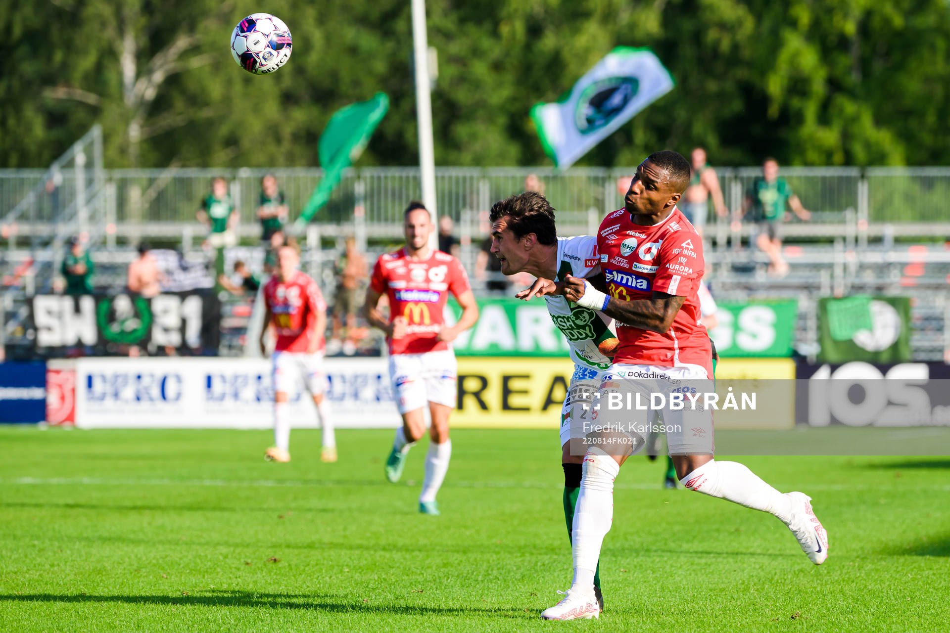 Varbergs Jon Birkfeldt och Degerfors Joseph-Claude Agyeman