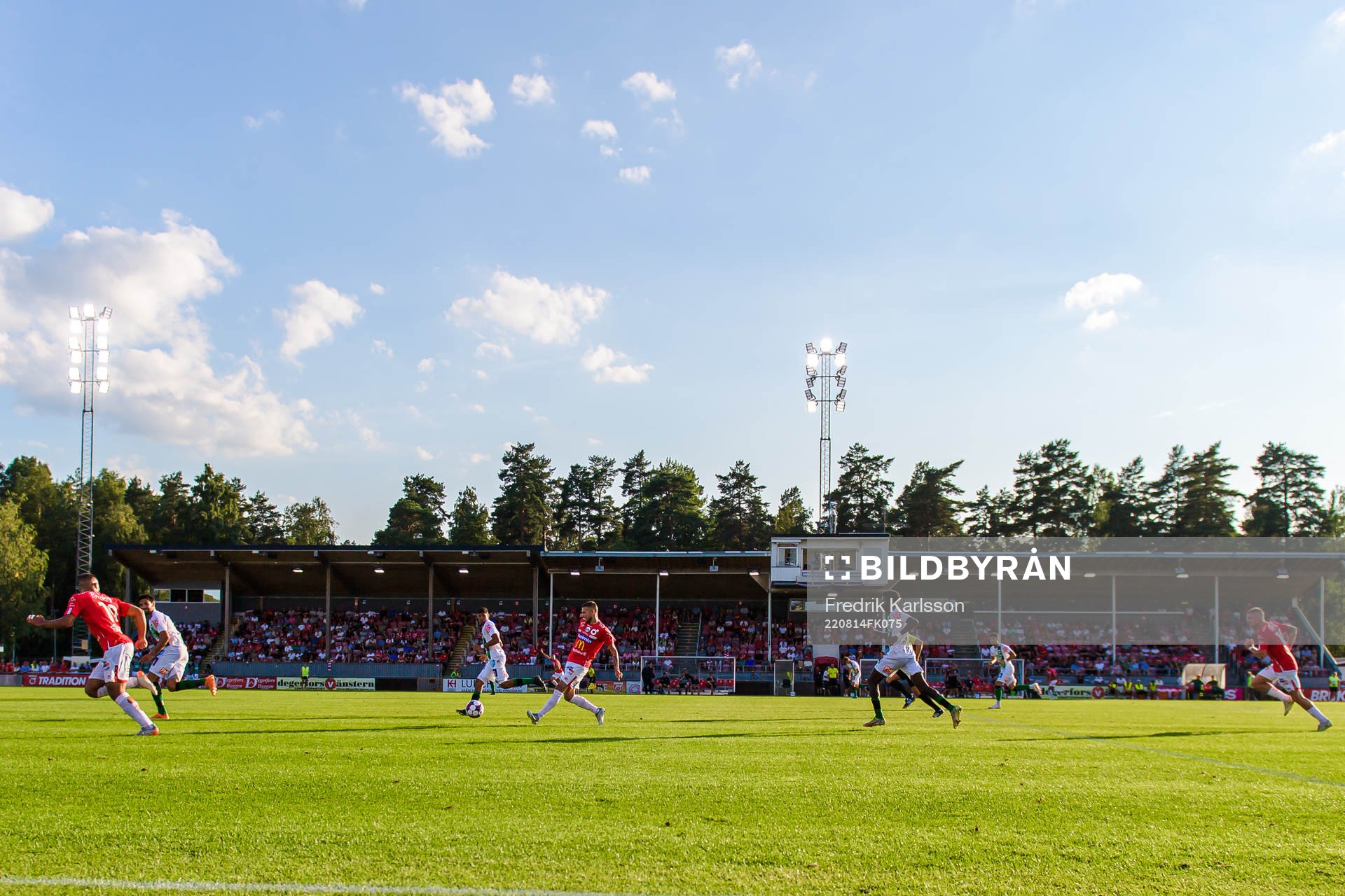 Varbergs spelare mot Degerfors spelare