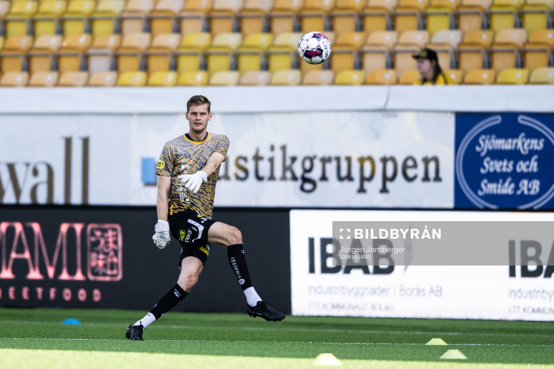 Elfsborgs målvakt Tim Rönning under fotbollsmatchen i Allsvenskan mellan Elfsborg och IFK Norrköping den 14 augusti 2022 i Borås.
