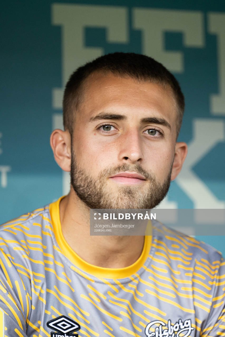 Elfsborgs Jack Cooper Love på bänken