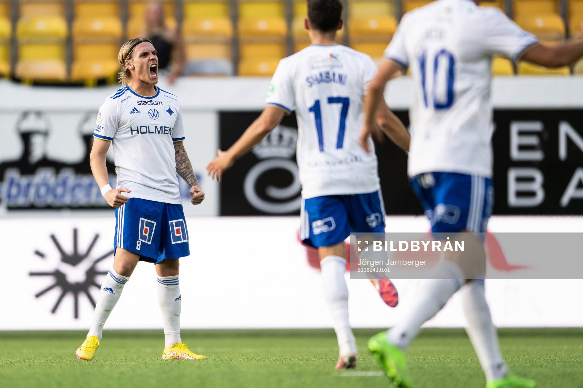 IFK Norrköpings Arnor Sigurdsson jublar