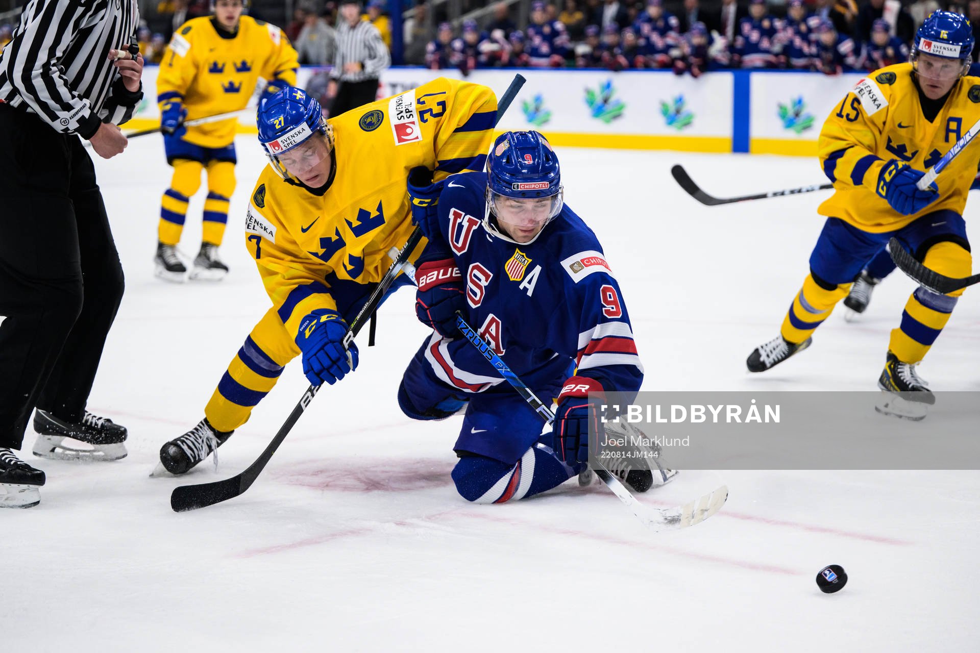 Theodor Niederbach of Sweden and Thomas Bordeleau of USA