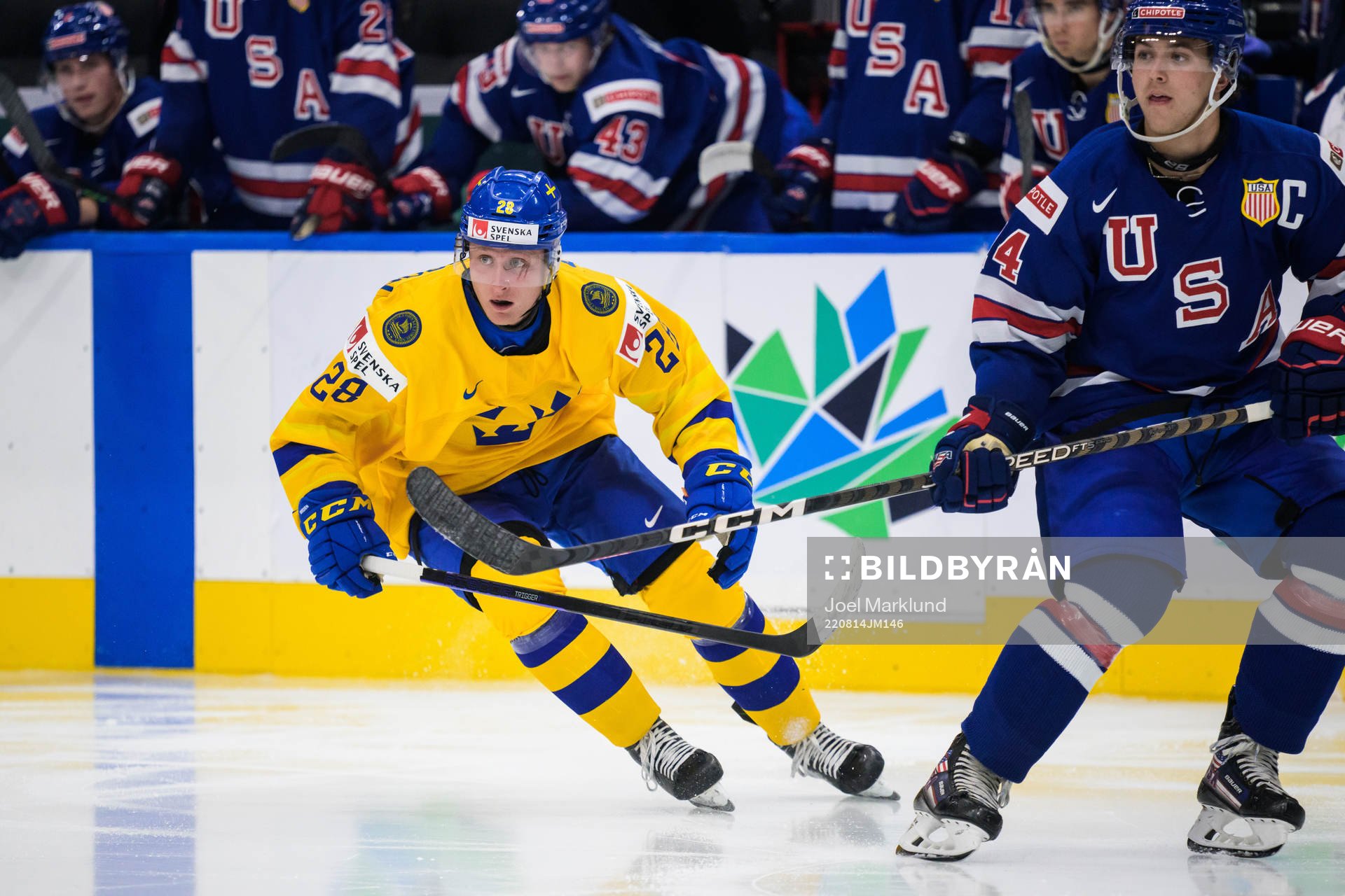Oskar Magnusson of Sweden and Brock Faber of USA
