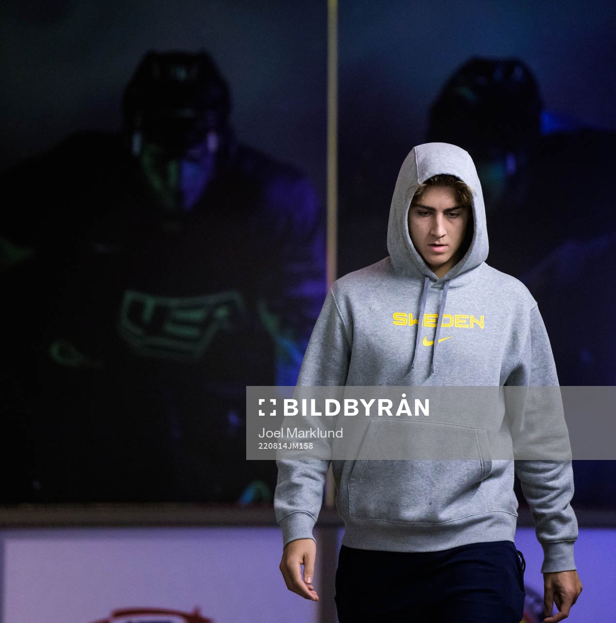 Daniel Ljungman of Sweden arrives to the arena for a