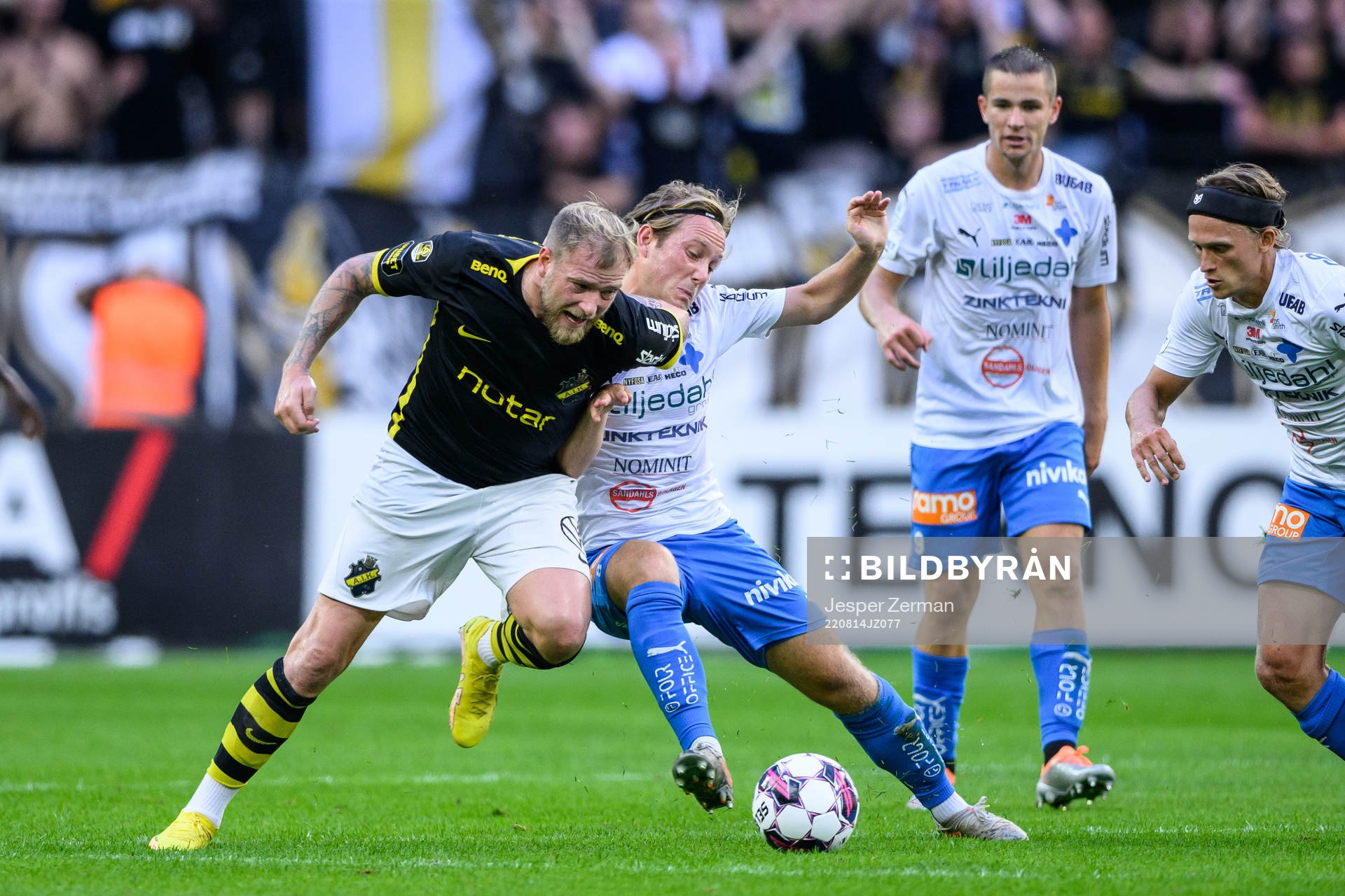 AIKs John Guidetti och Värnamos William Kenndal