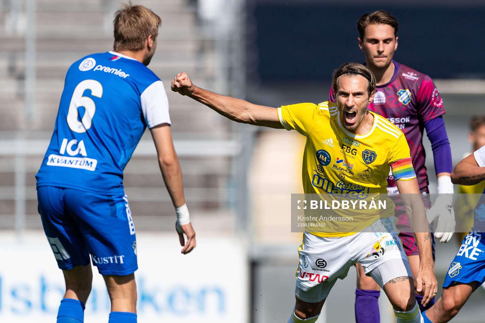 Falkenbergs Tobias Karlsson jublar
