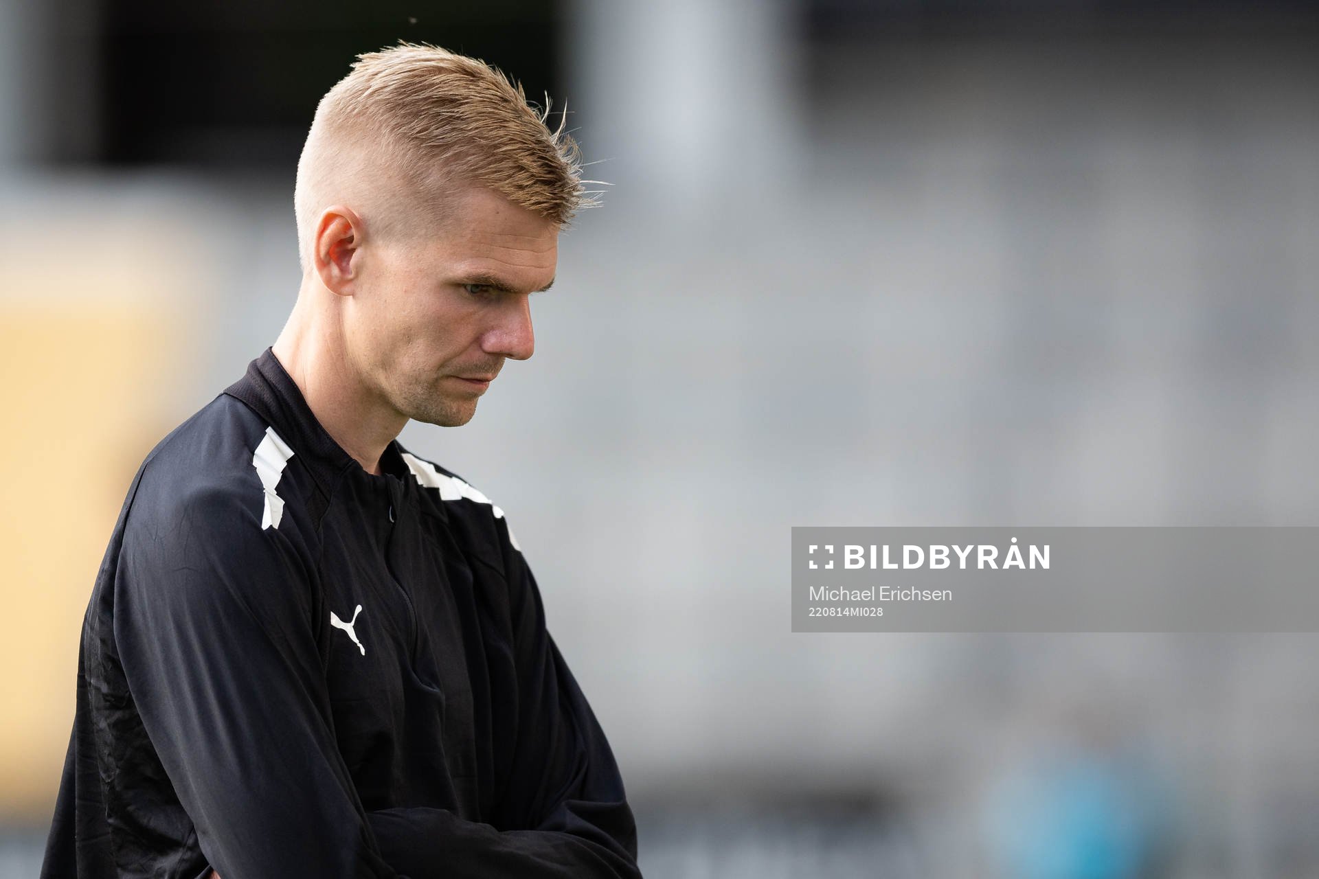 Ljungskiles tränare Erik Lund deppar