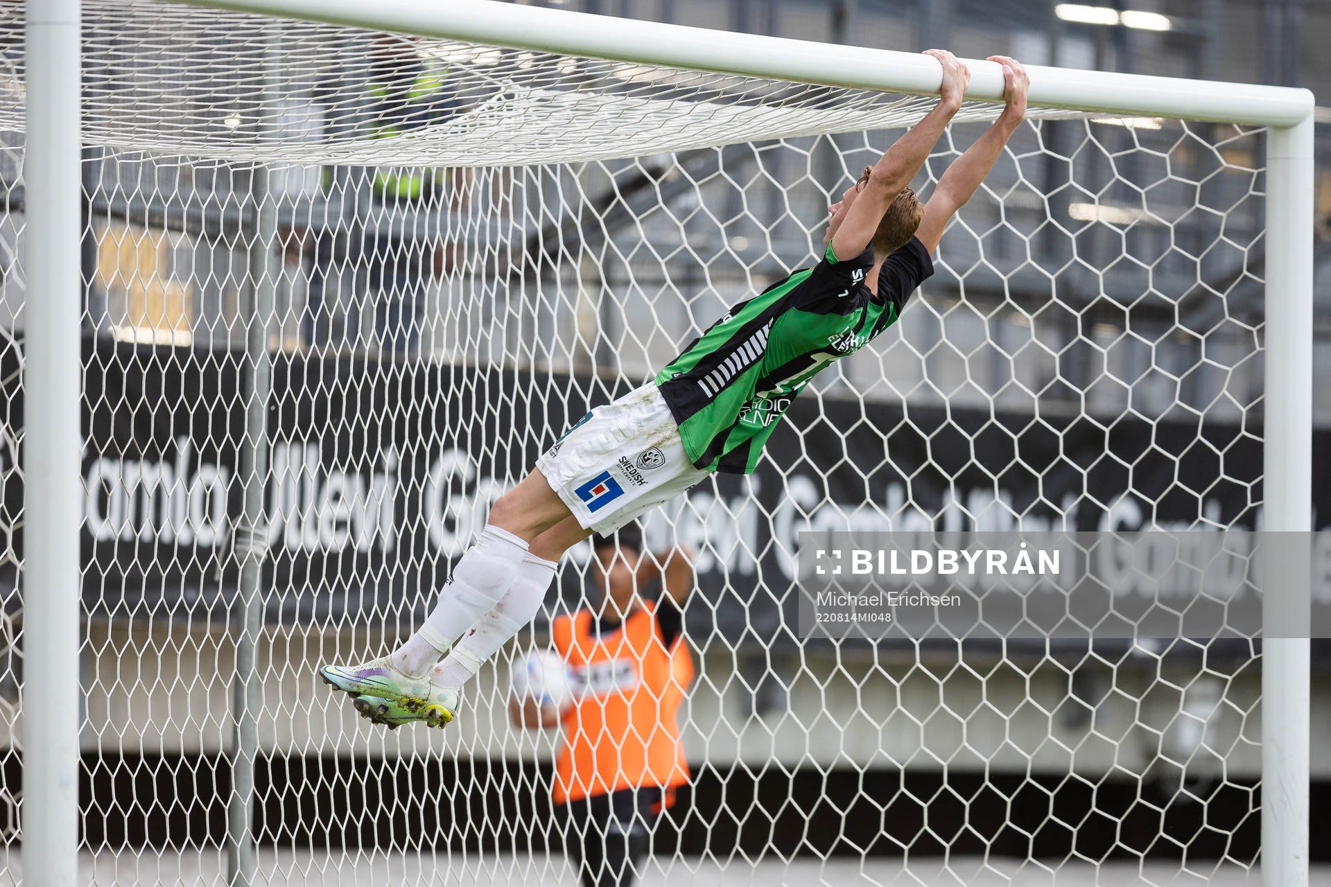 GAIS Julius Lindberg hänger i ribban