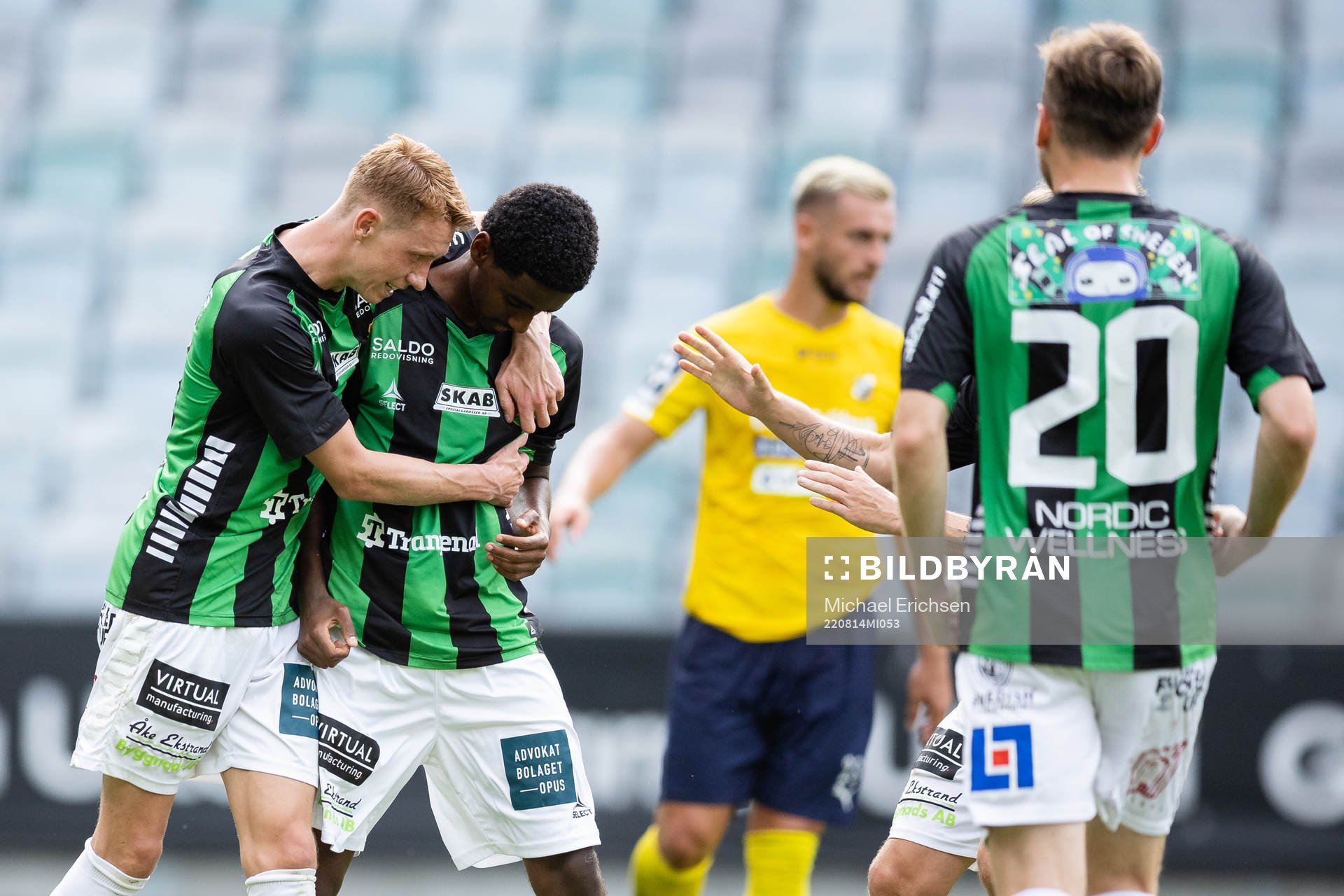 GAIS Julius Lindberg jublar ihop med Harun Ibrahim