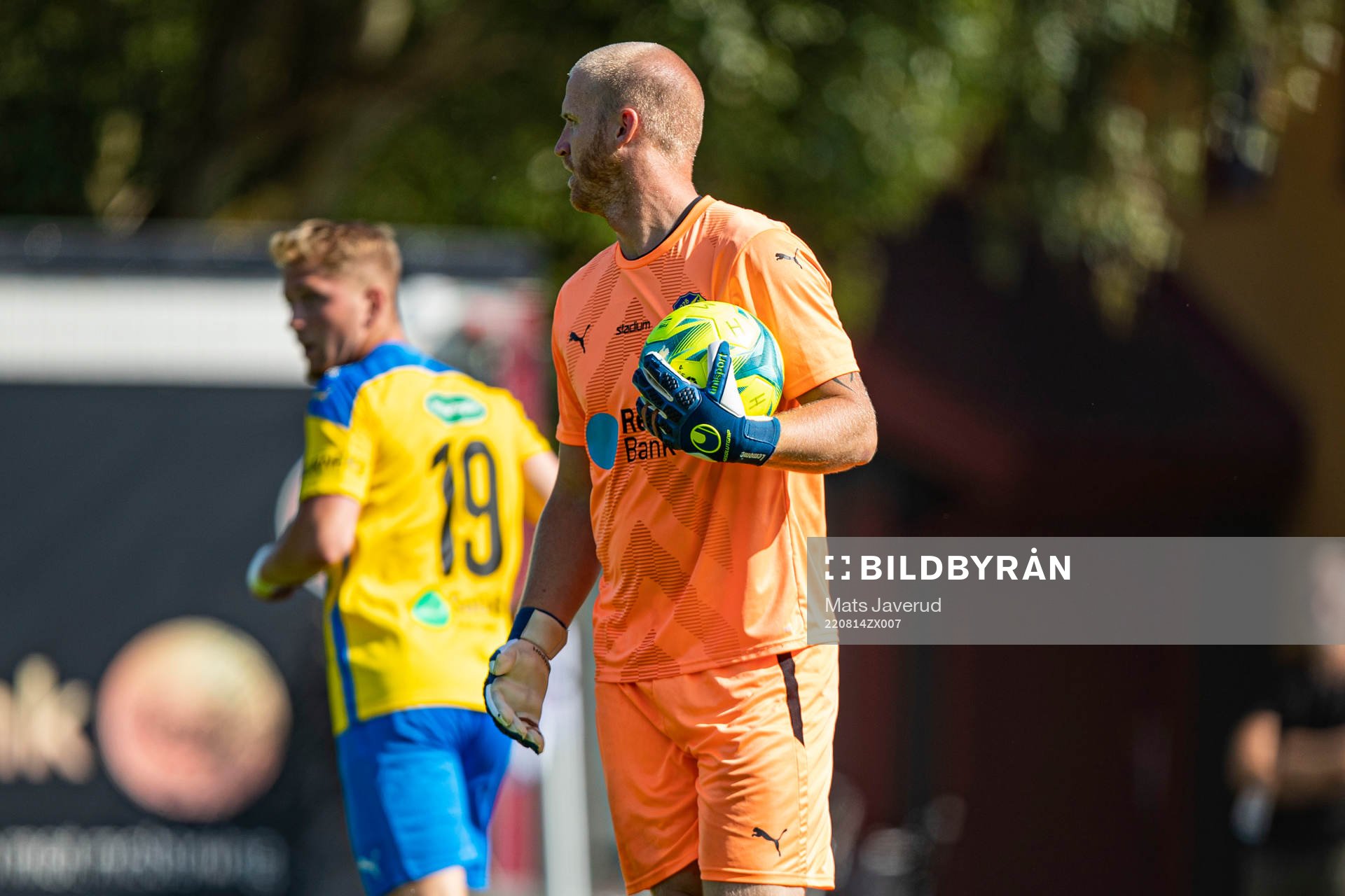 Eskilsminnes målvakt Hampus Nilsson under fotbollsmatchen i Division 2 Västra Götaland mellan Hittarp och Eskilsminne den 14 augusti 2022 i Helsingborg.