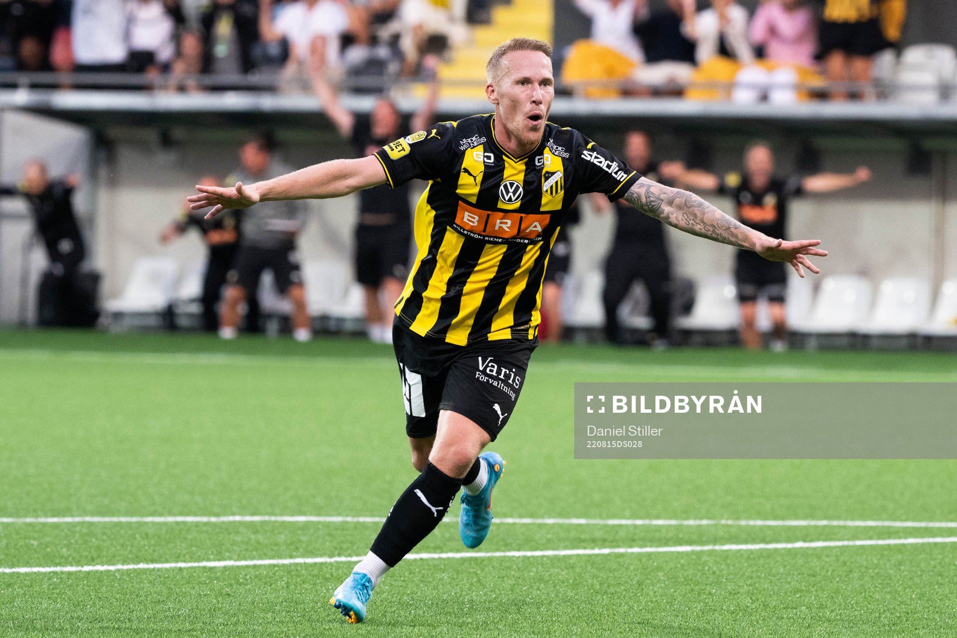 Häckens Mikkel Rygaard Jensen jublar