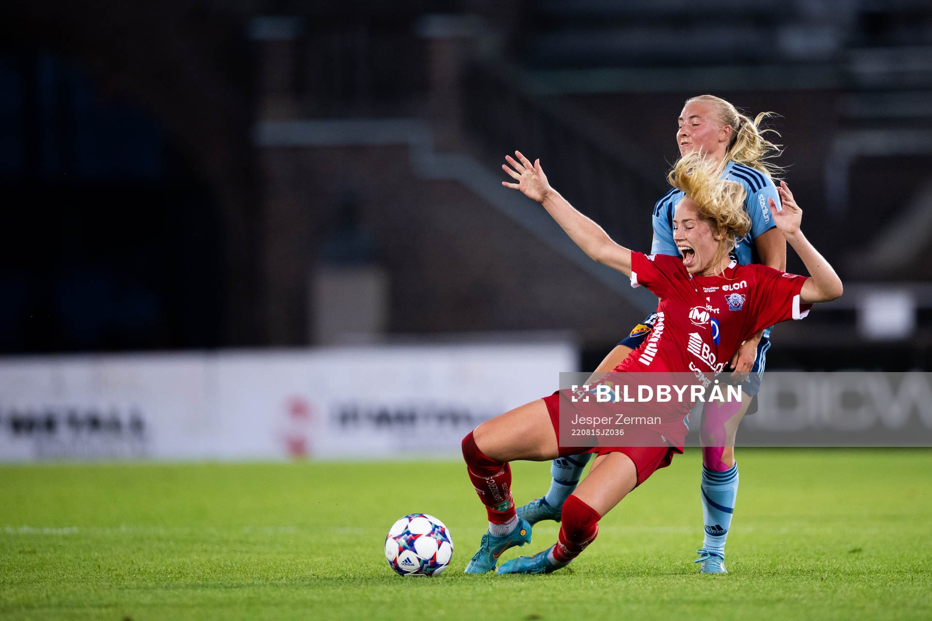 Linköpings Amalie Vangsgaard och Djurgårdens Stinalisa