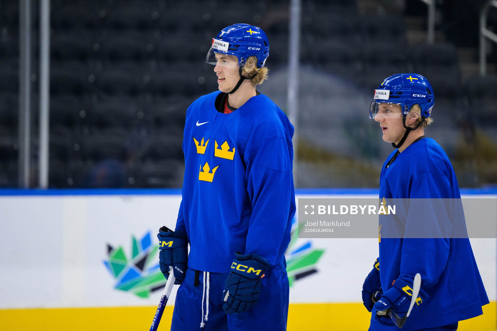 Simon Edvinsson and Emil Andrae of Sweden at a practice