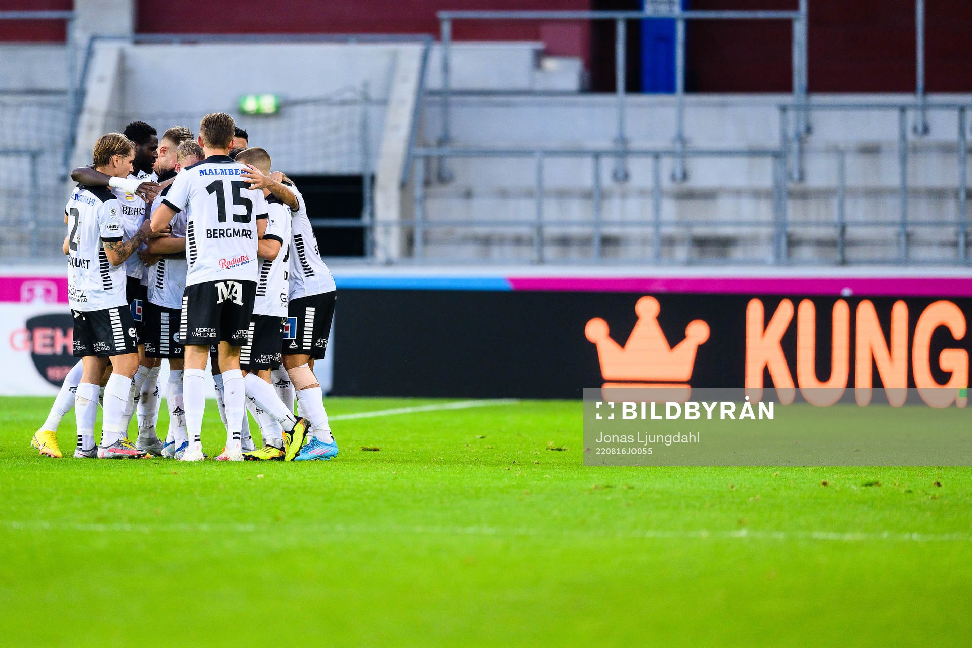 Örebros spelare jublar