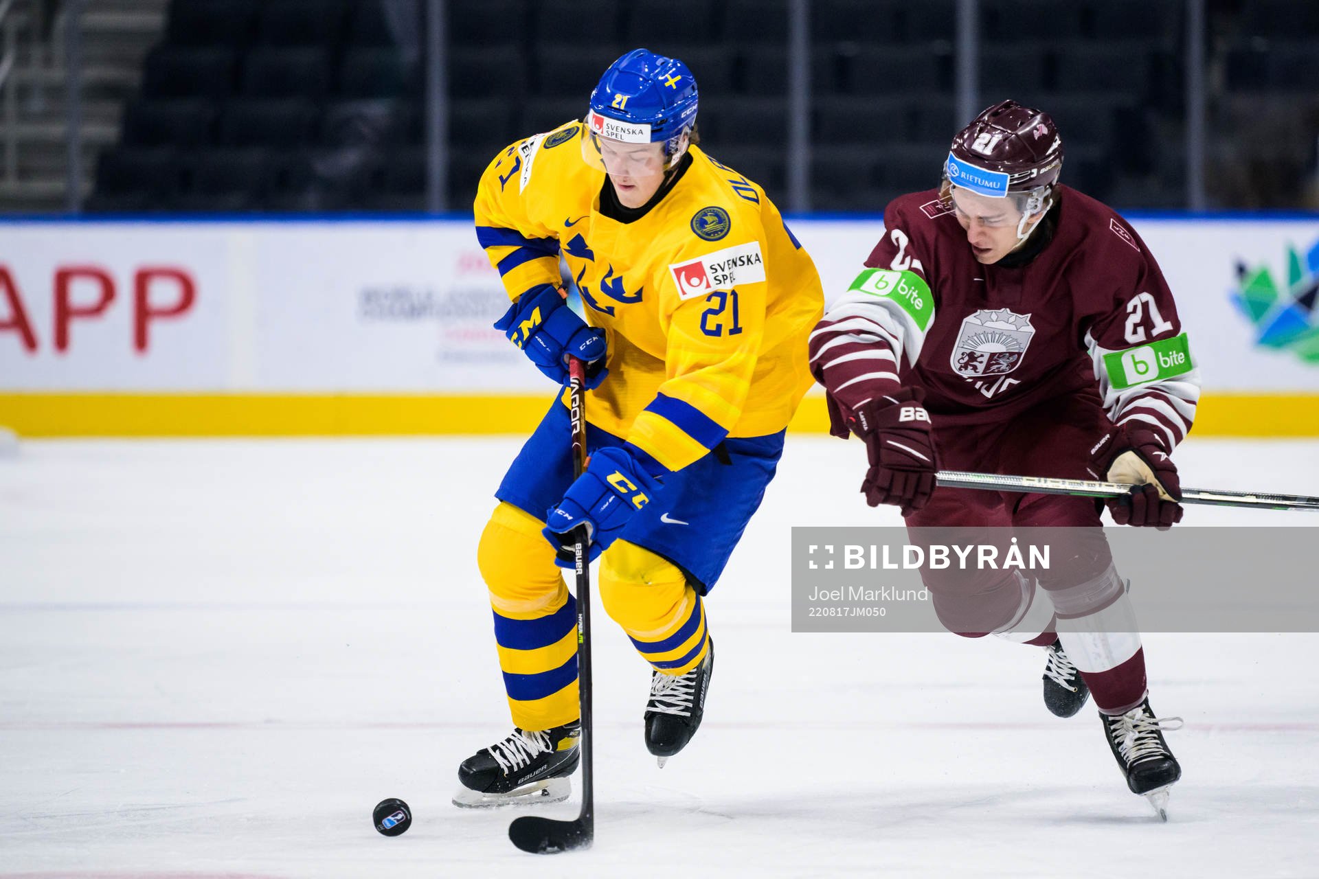 Oskar Olausson of Sweden and Anri Ravinskis of Latvia