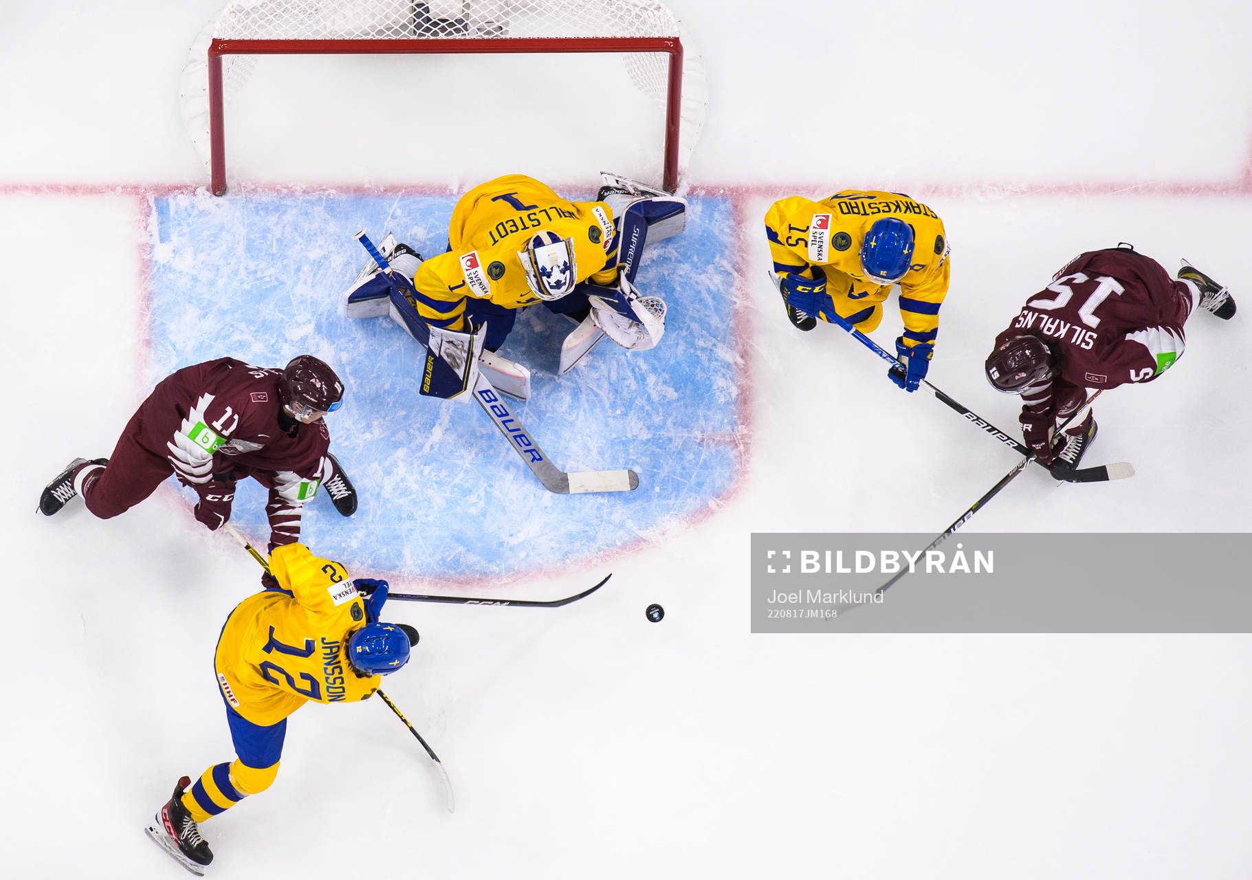 Dans Locmelis and Girts Silkalns of Latvia challenge Ludvig