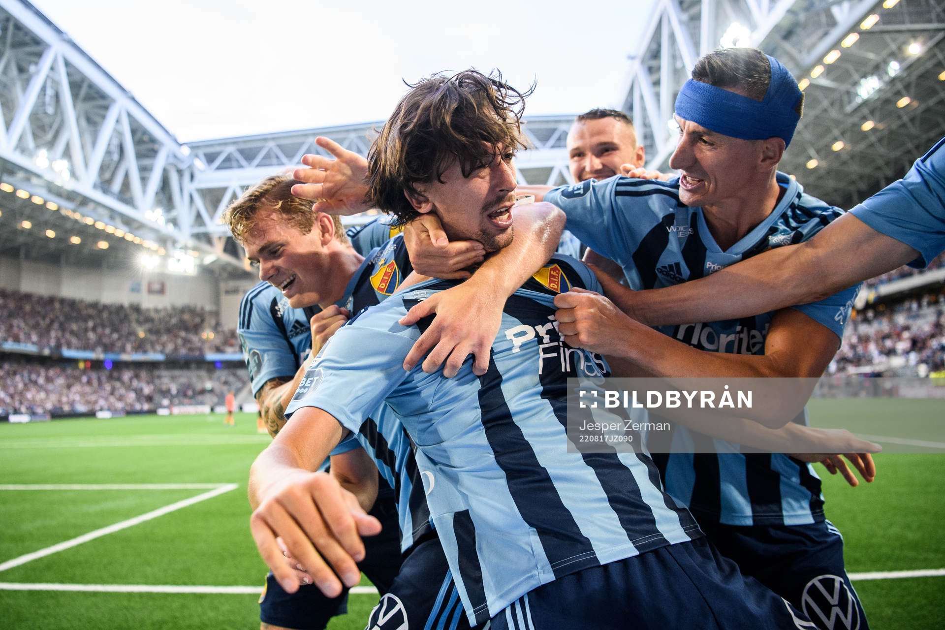 Gustav Wikheim of Djurgården celebrate with teammates