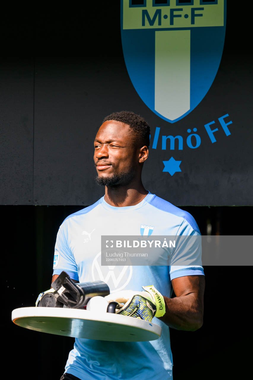 Goalkeeper Ismael Diawara
