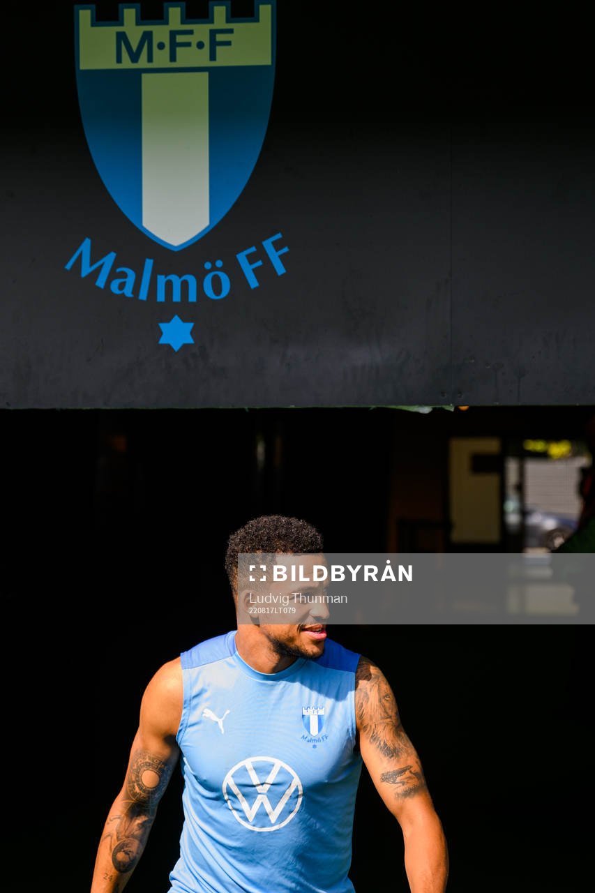 Martin Olsson