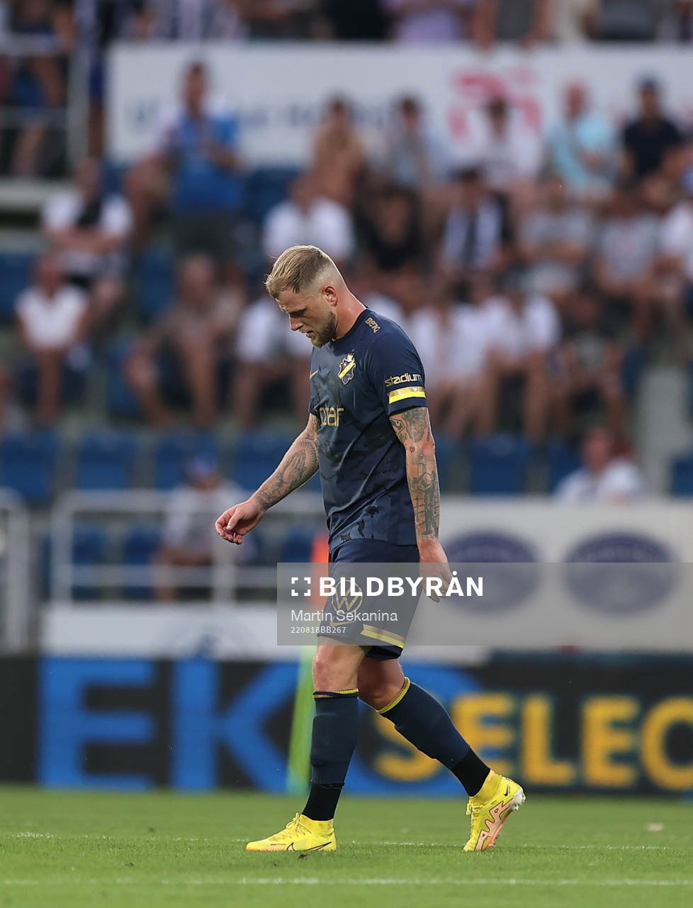 John Guidetti of AIK looks dejected