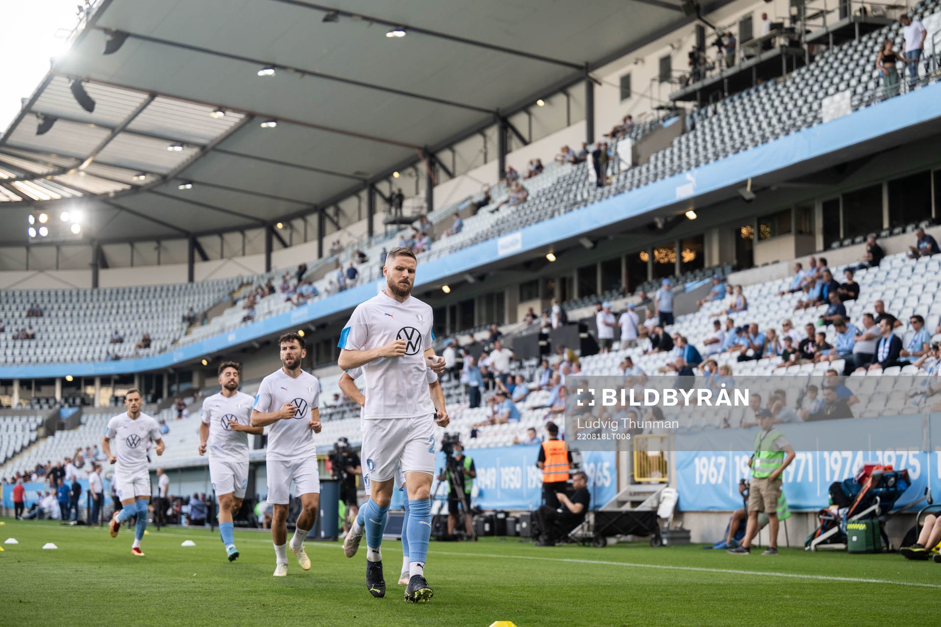 Lasse Nielsen of Malmö FF during warm up ahead of the UEFA Europa League play-off match between Malmö FF and Sivasspor on August 18, 2022 in Malmö.