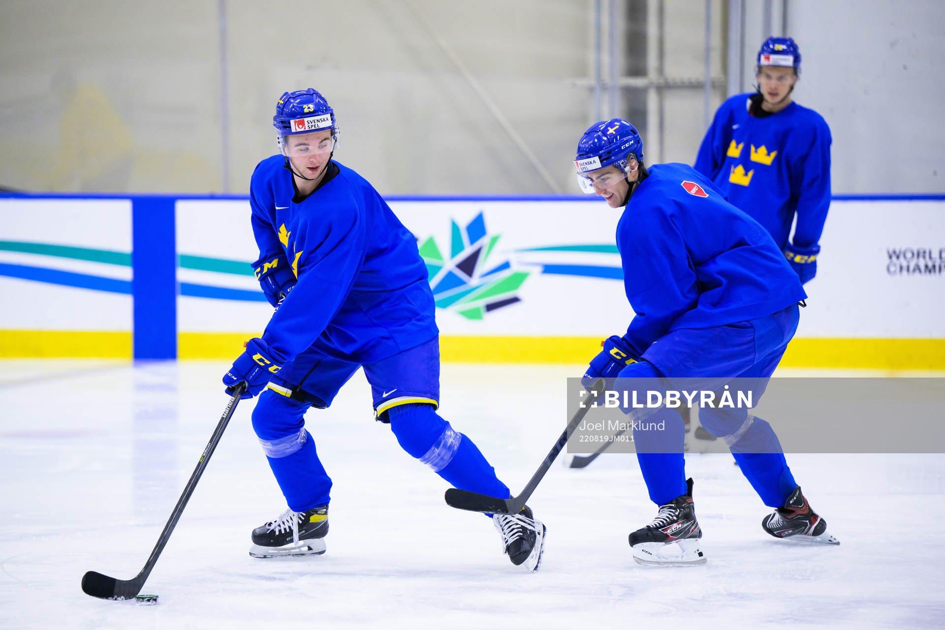 Isak Rosén and Daniel Ljungman of Sweden at a practice