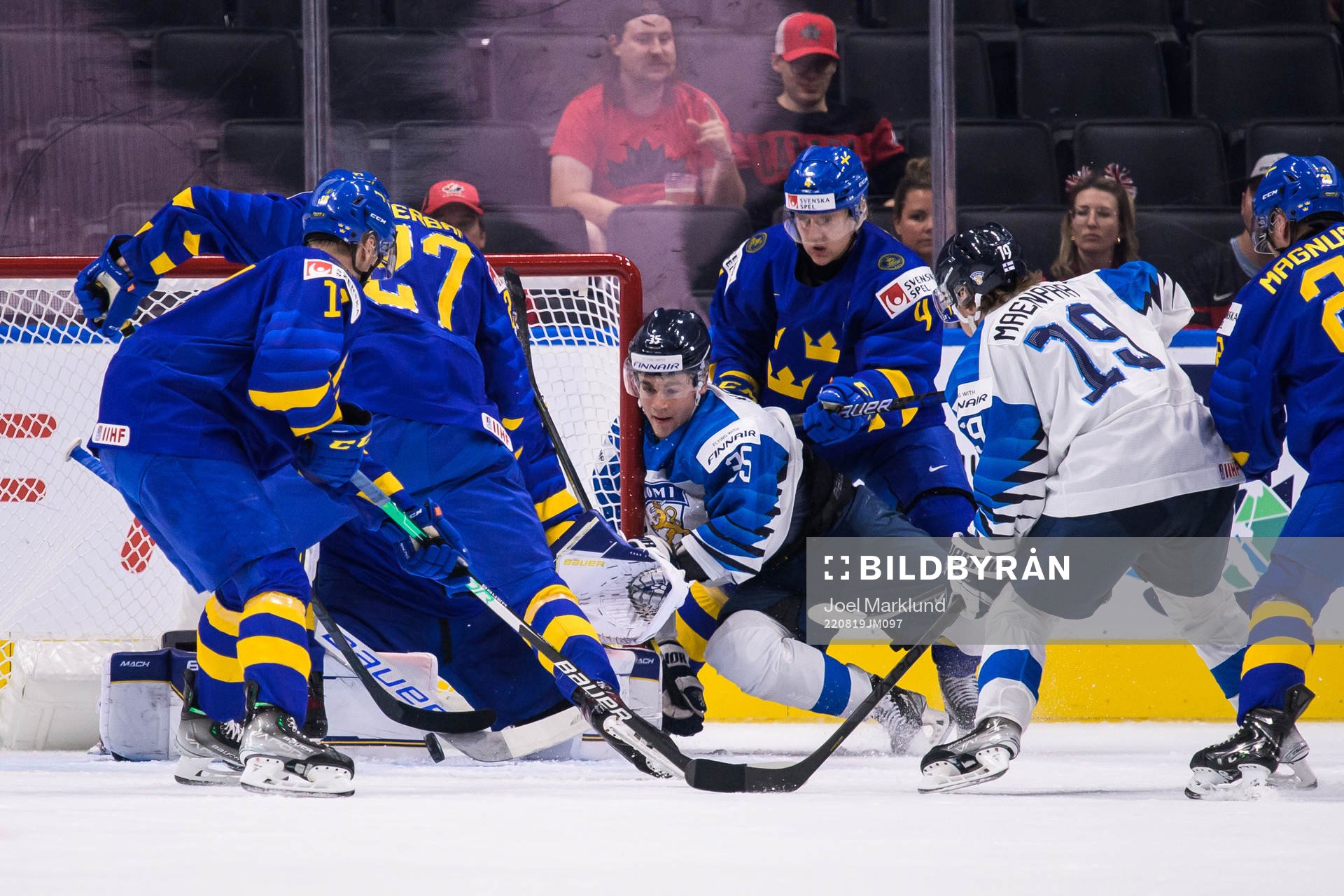 Roni Karvinen and Juuso Mäenpää of Sweden in front of