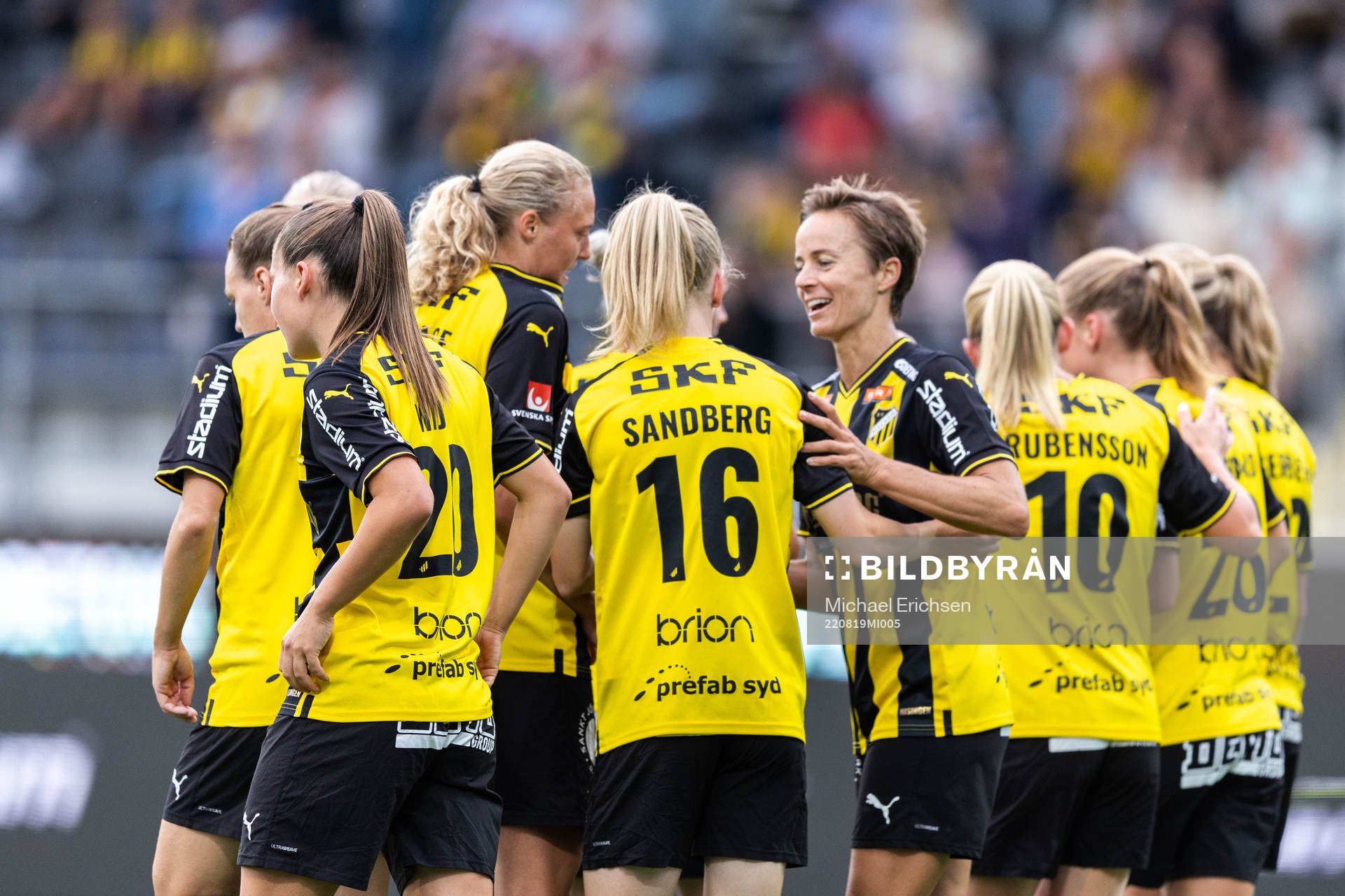 Häckens Aivi Luik jublar