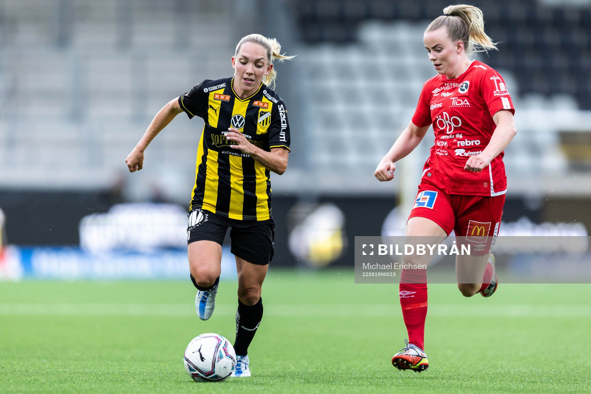 Häckens Elin Rubensson och Örebros Berglind Ros