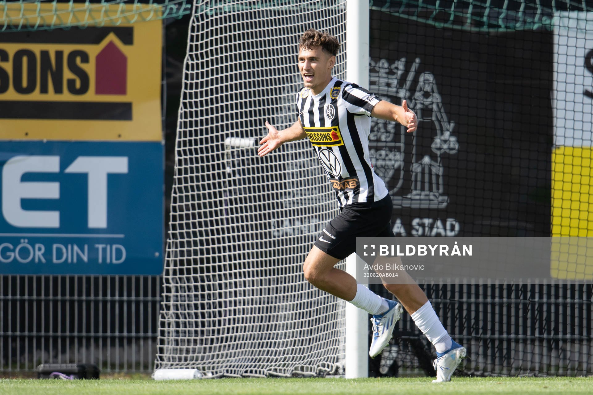 Landskronas Camil Jebara jublar