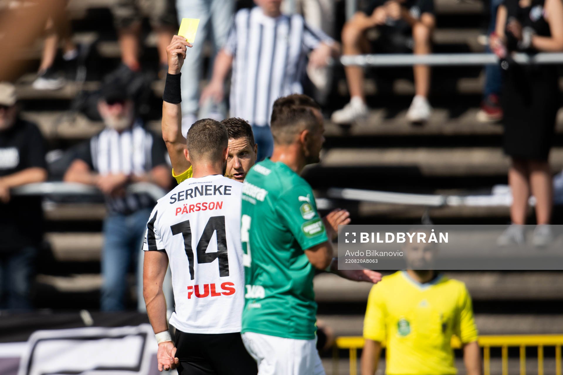 Landskronas Erik Pärsson får varning