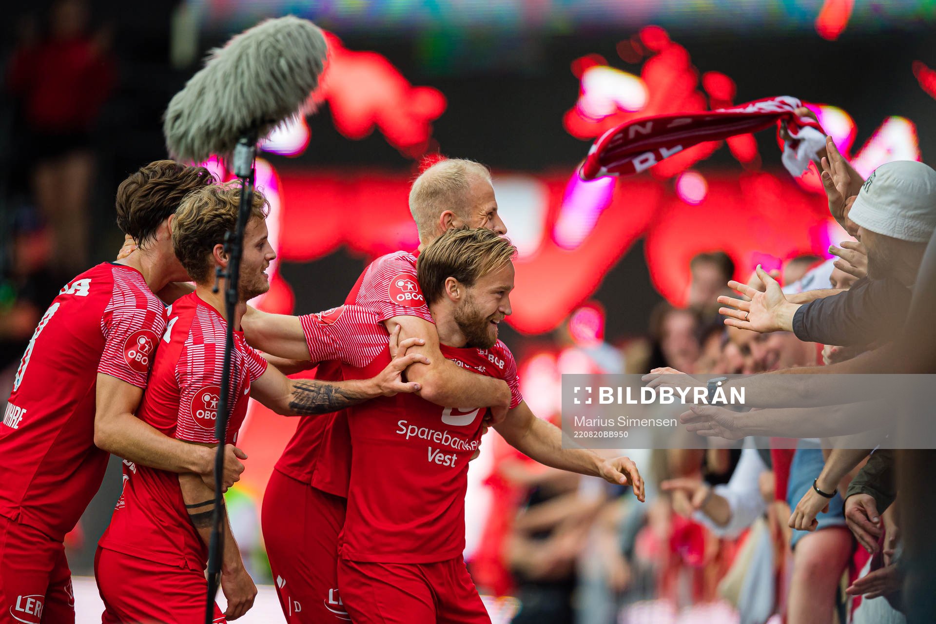 Bård Finne of Brann celebrates
