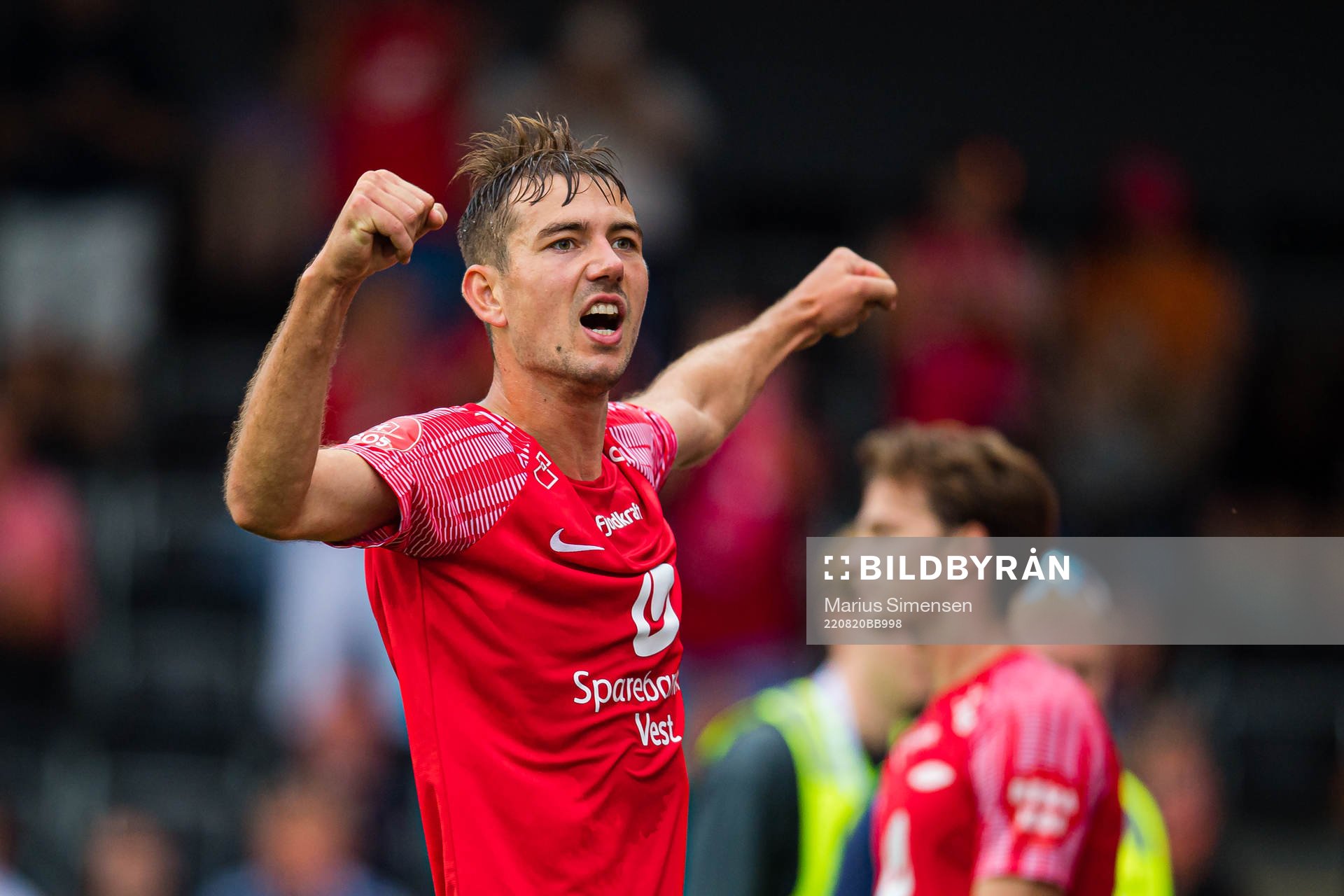 Fredrik Pallesen Knudsen of Brann celebrates