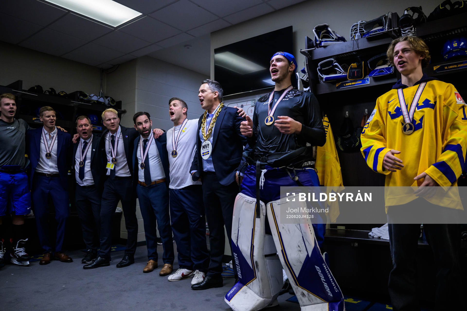 Anton Olsson, assistant coach Patrik Andersson, goaltender