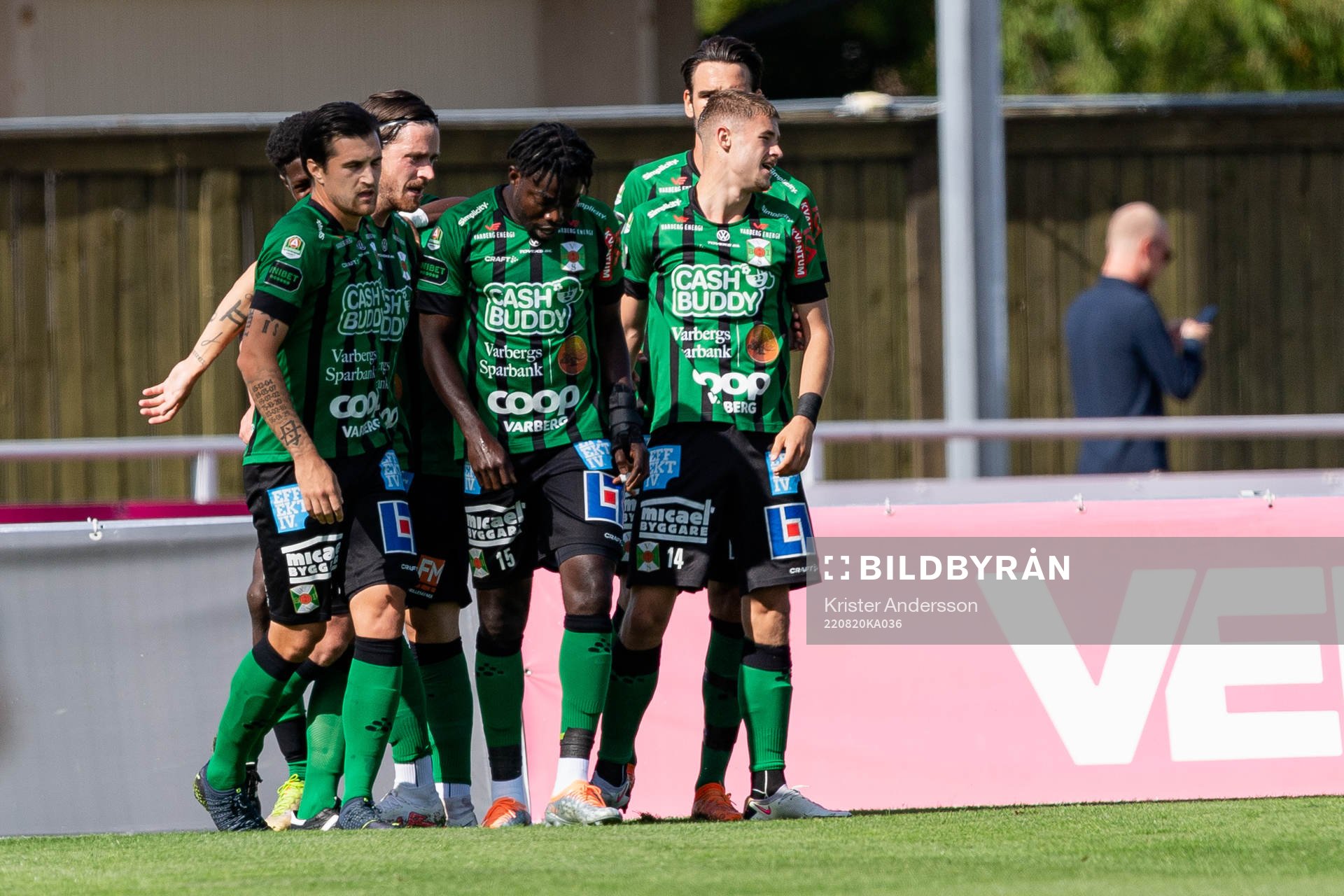 Varbergs spelare jublar