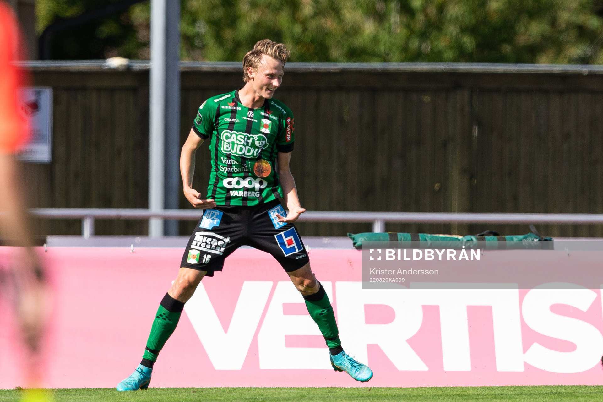 Varbergs Alexander Johansson jublar