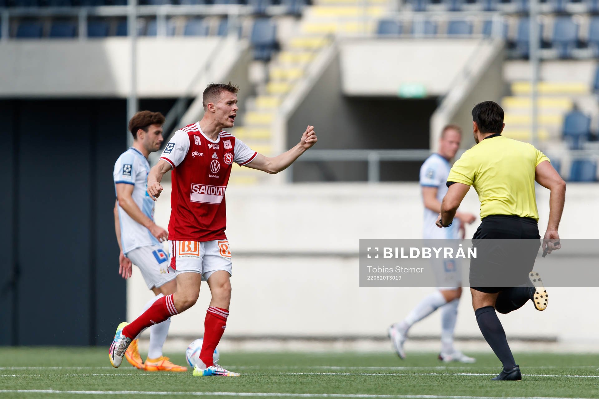 Sandvikens Daniel Söderberg reagerar