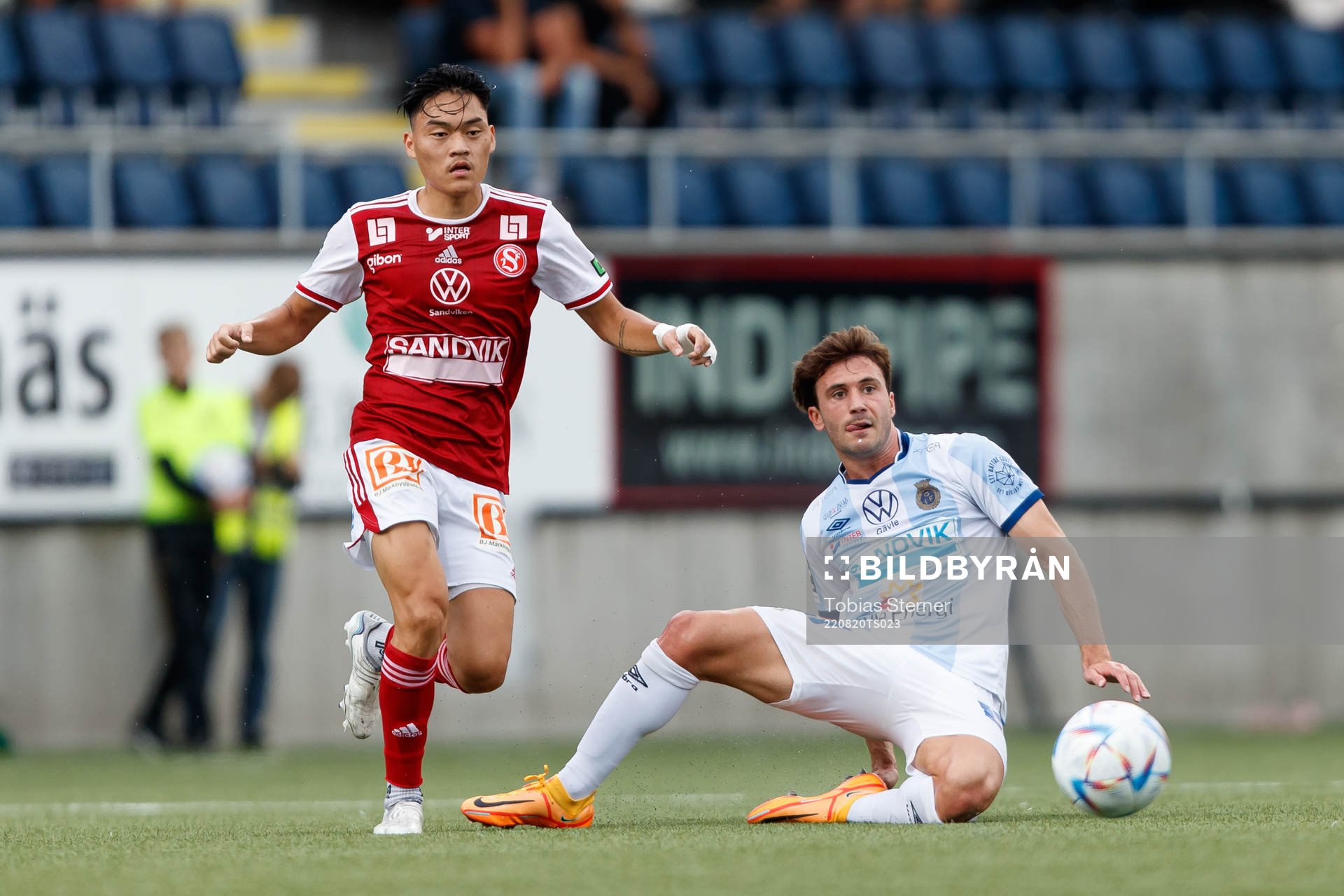 Sandvikens Isak Bråholm och Gefles Iu Ranera Grau