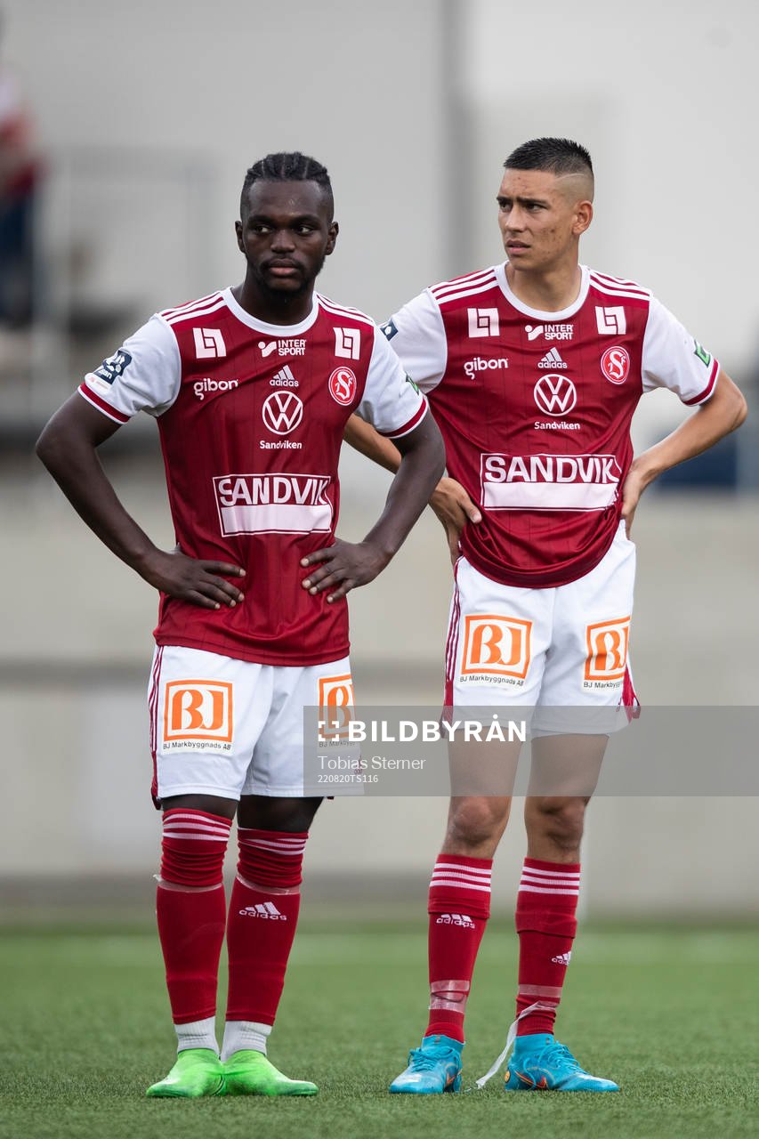 Sandvikens Kofi Fosuhene Asare och Danilo Al-Saed deppar