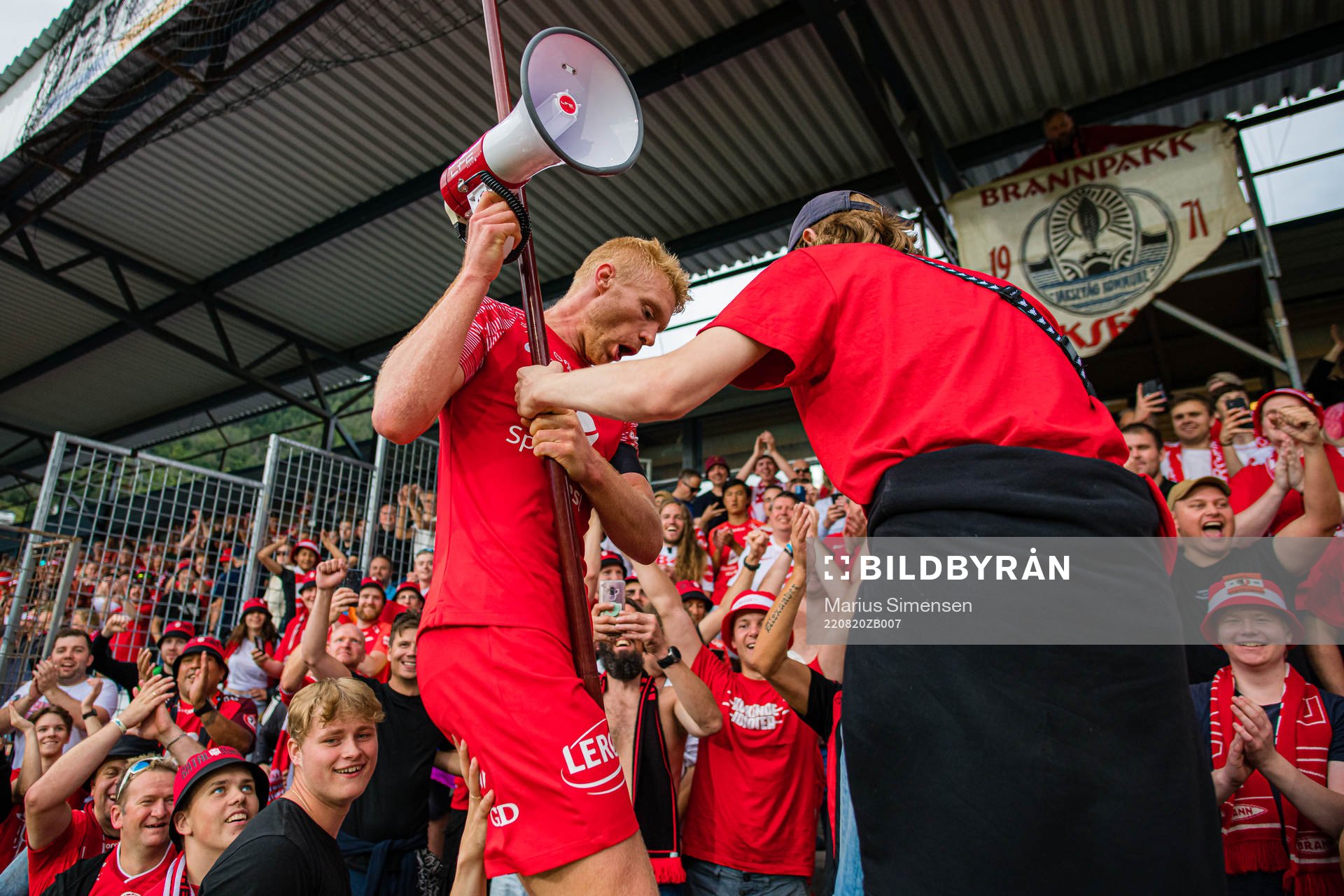 Sivert Heltne Nilsen of Brann celebrates