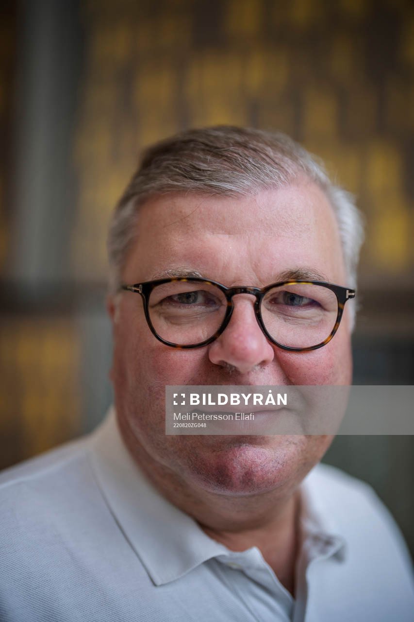 Ari Lahti, ordförande för finska fotbollsförbundet poserar för ett porträtt den 20 augusti 2022 på Scandic Continental i Stockholm. 