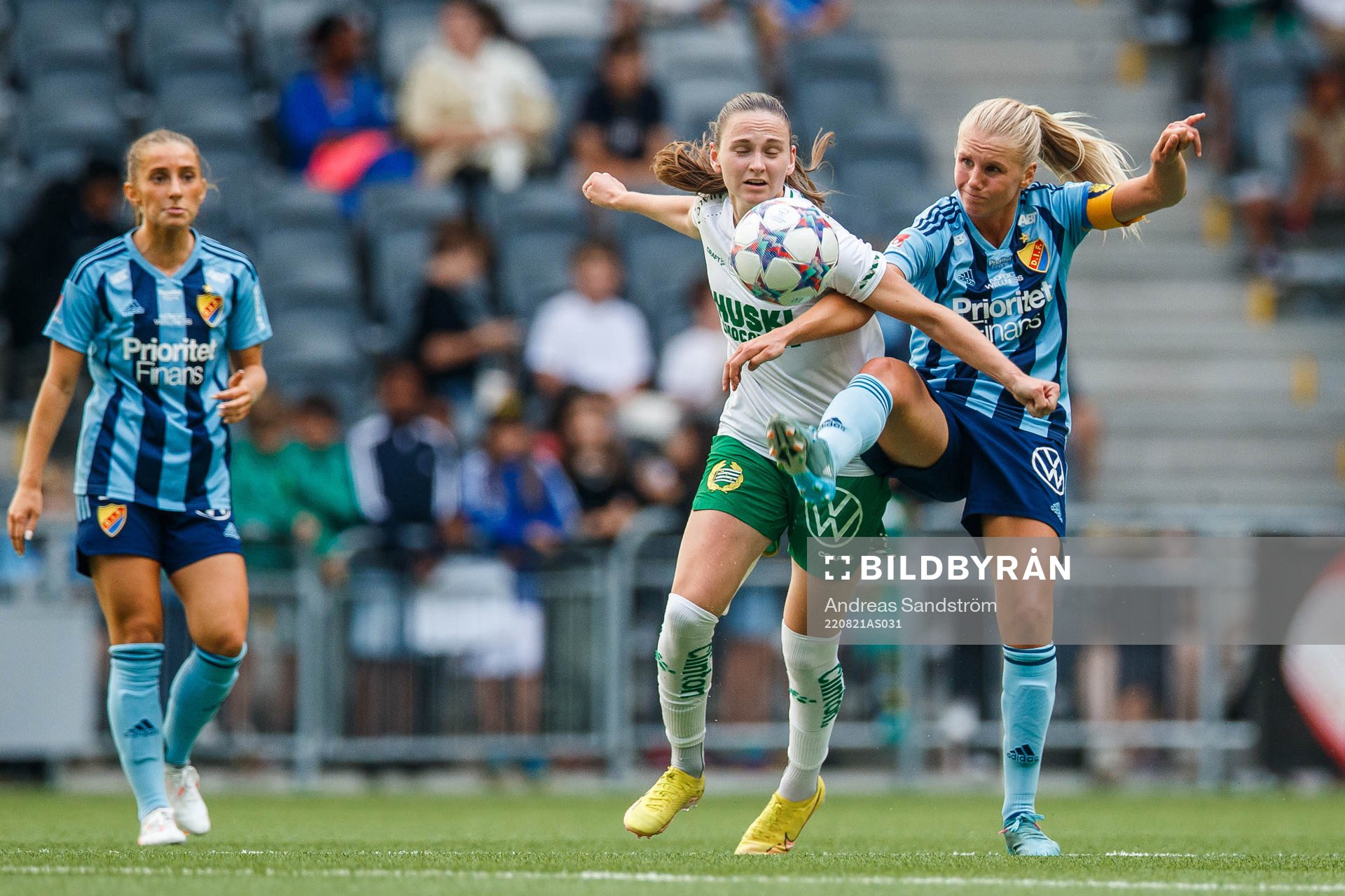 Hammarbys Vilde Hasund och Djurgårdens Nellie Lilja