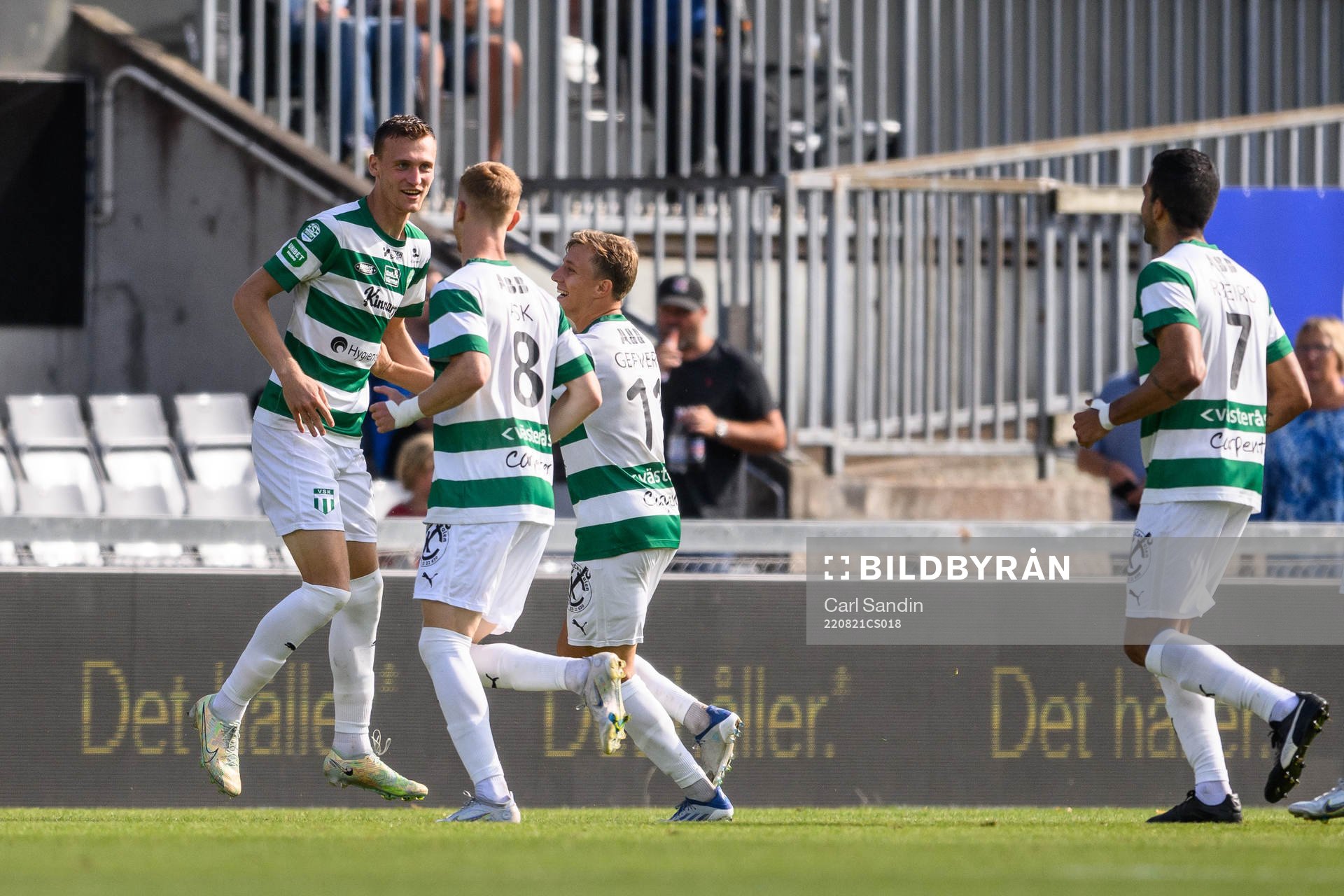 Västerås SKs Viktor Granath jublar